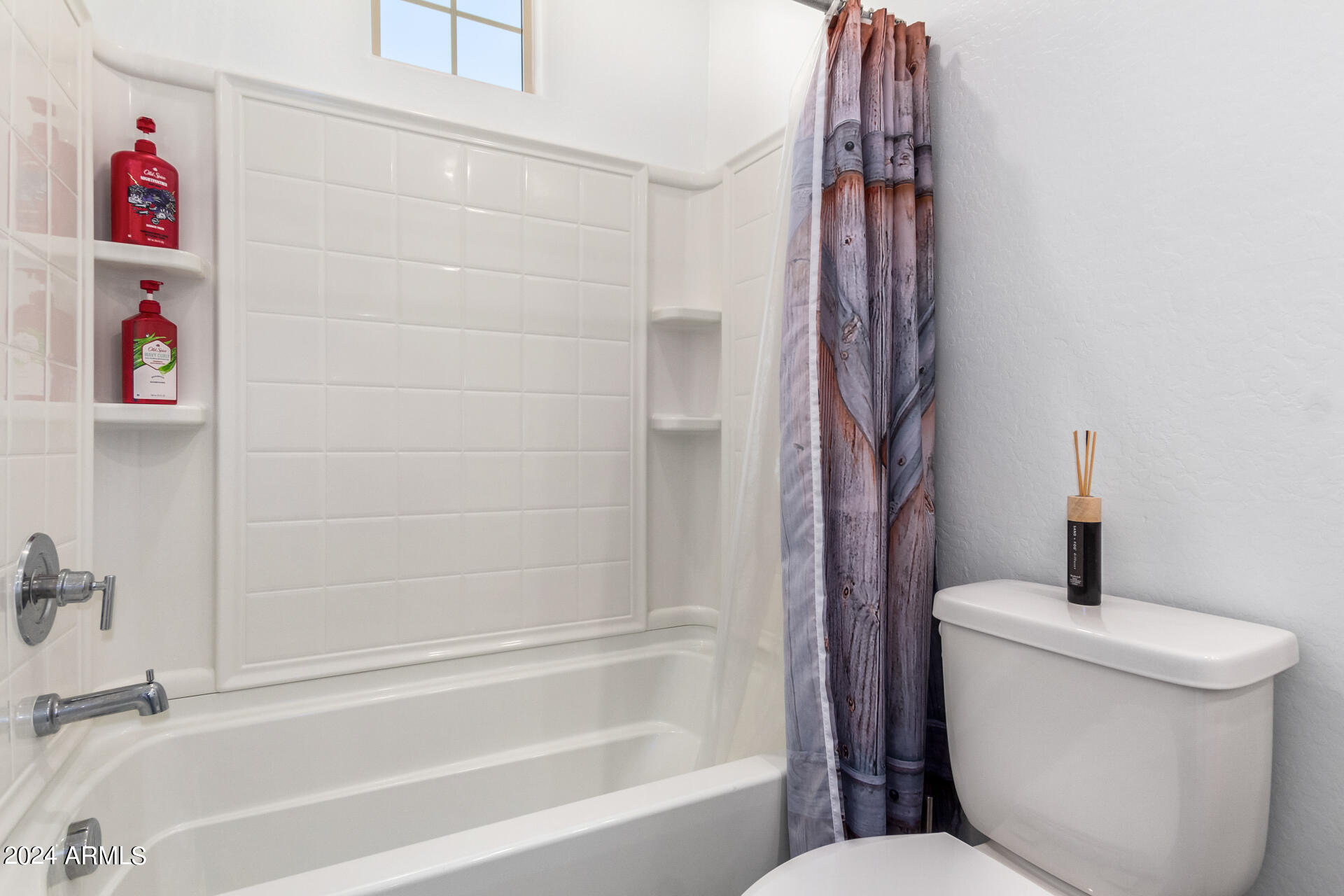 1132 E NEWLAND Drive