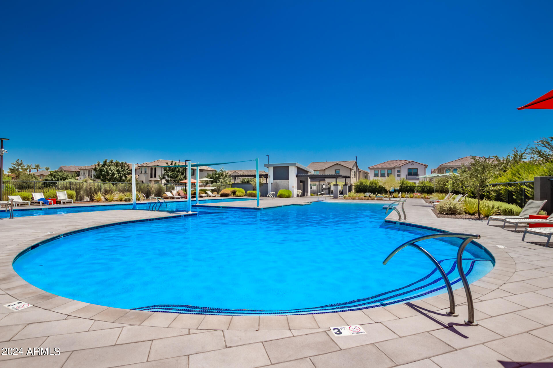 1132 E NEWLAND Drive