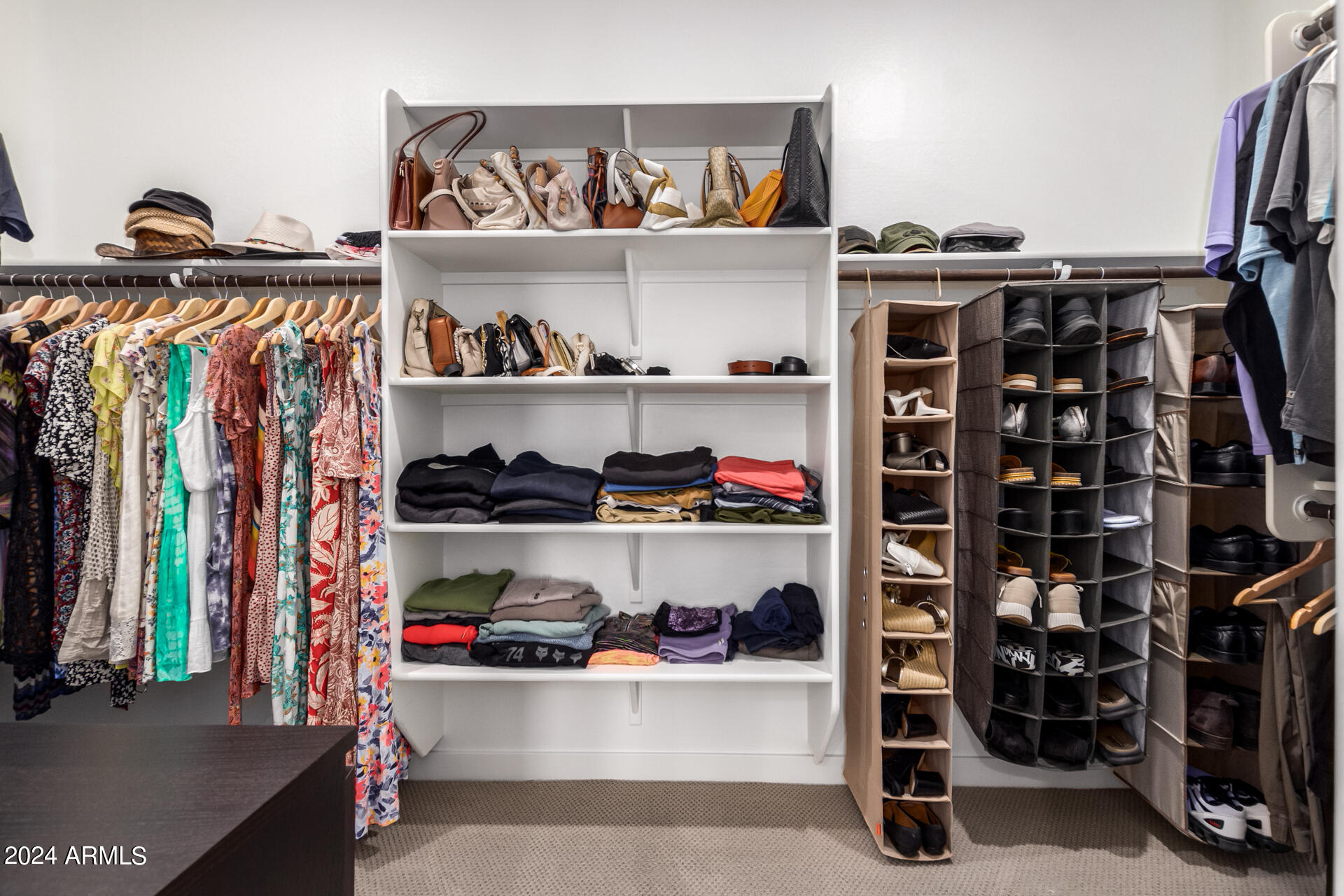 1132 E NEWLAND Drive