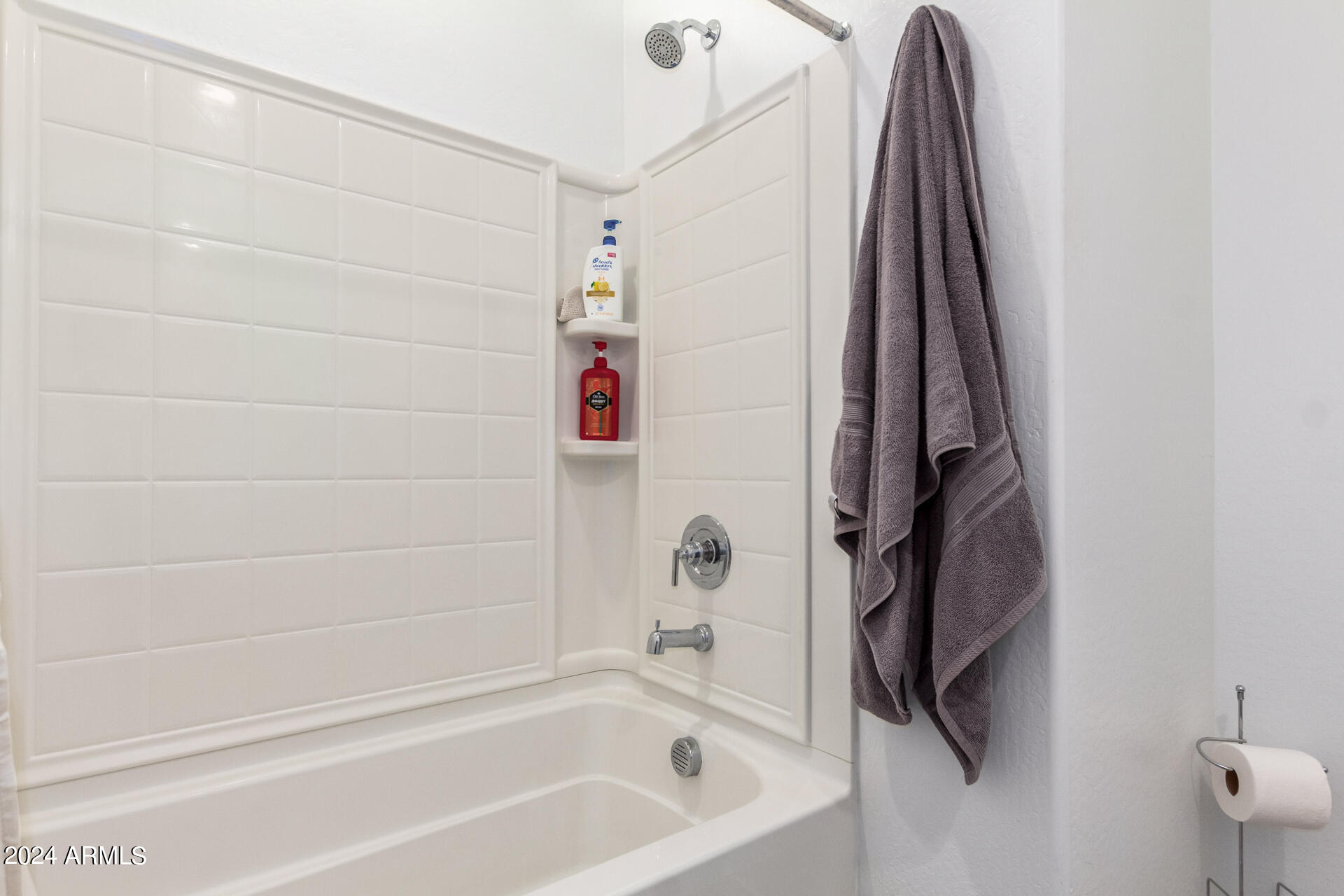 1132 E NEWLAND Drive