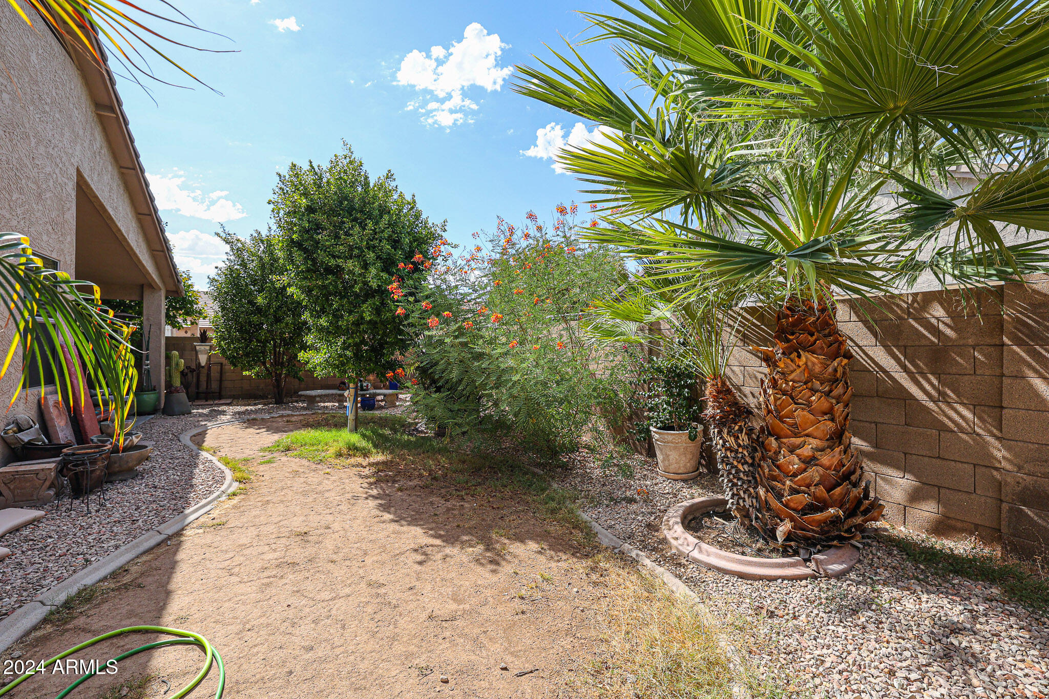 9222 W LONE CACTUS Drive