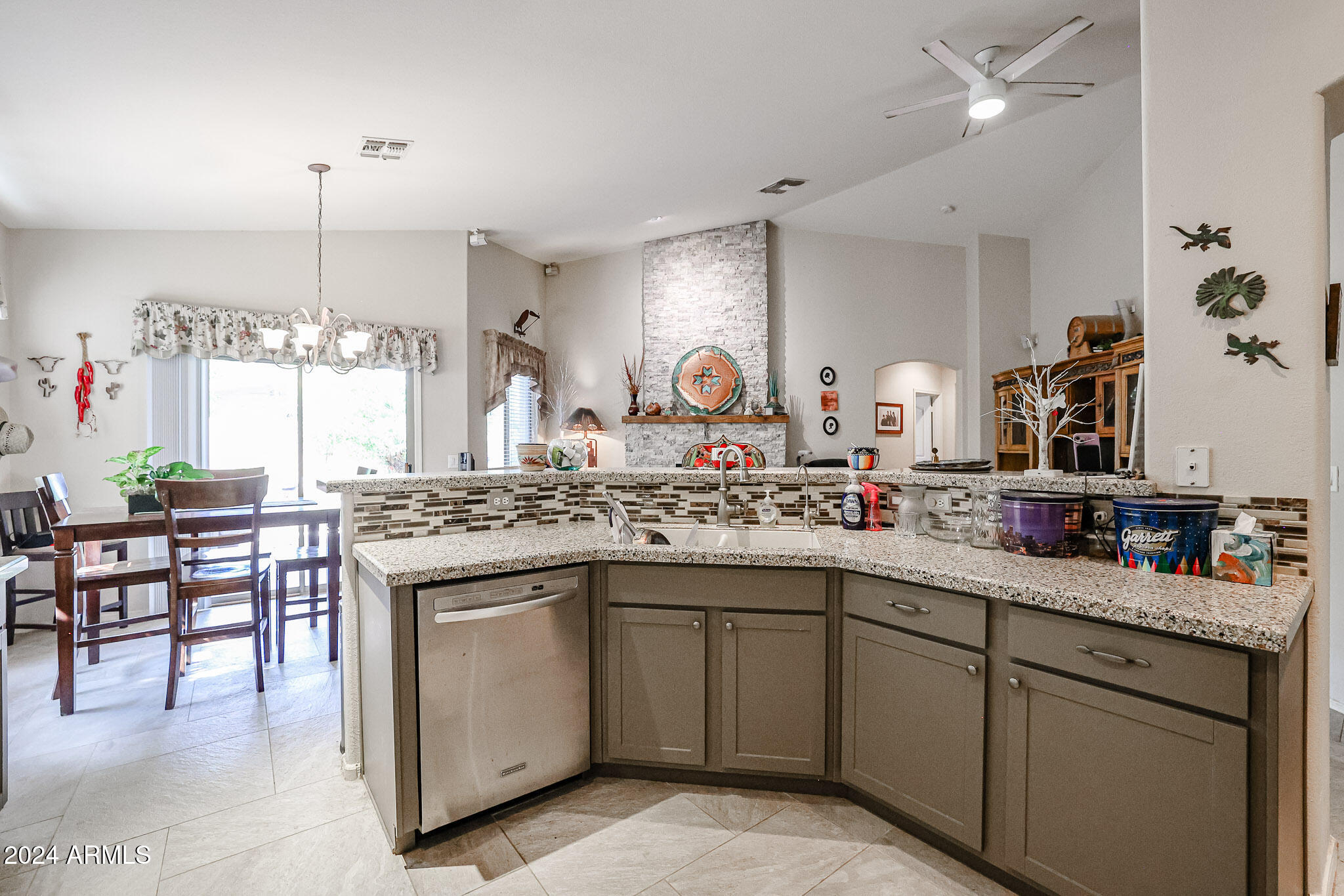 9222 W LONE CACTUS Drive