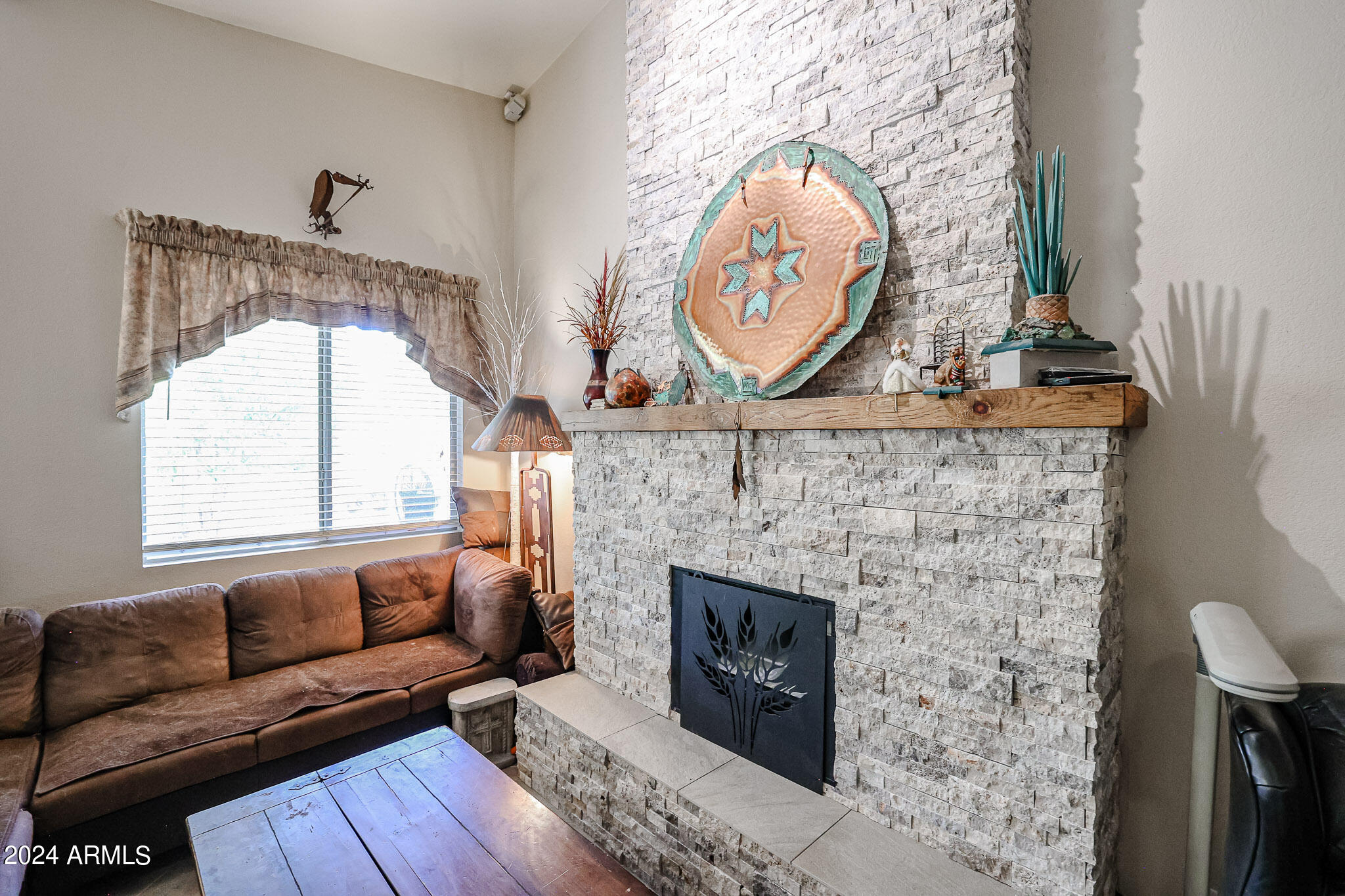 9222 W LONE CACTUS Drive