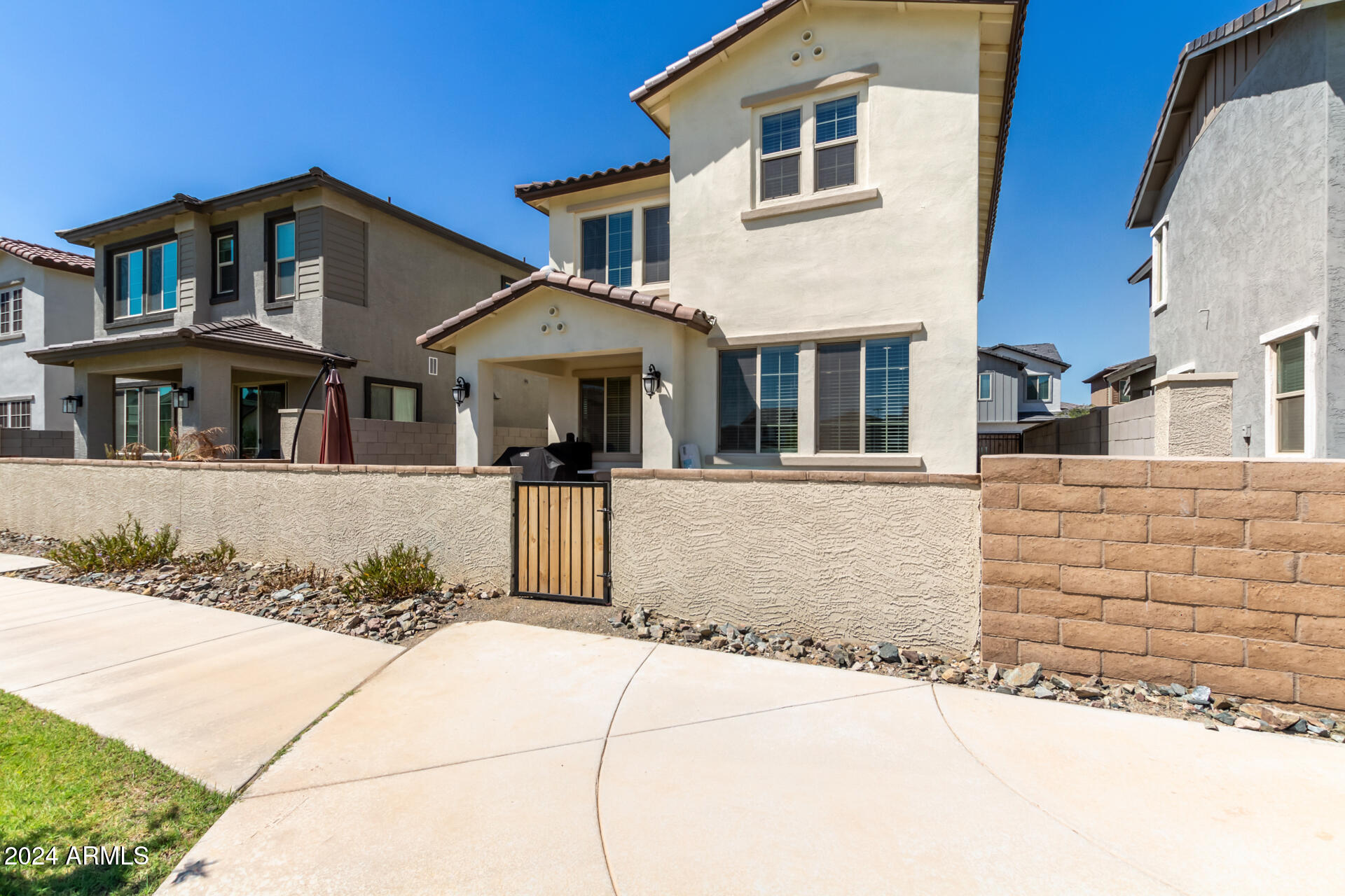 9415 E Supernova Drive