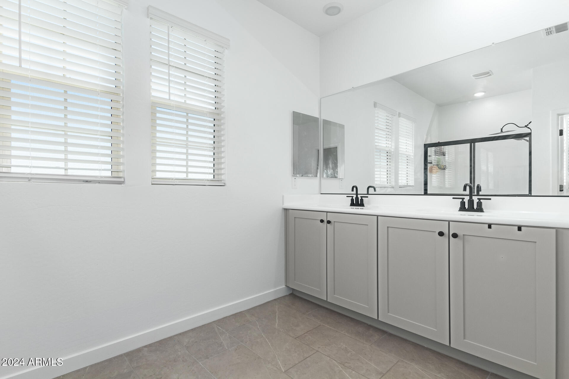 9415 E Supernova Drive