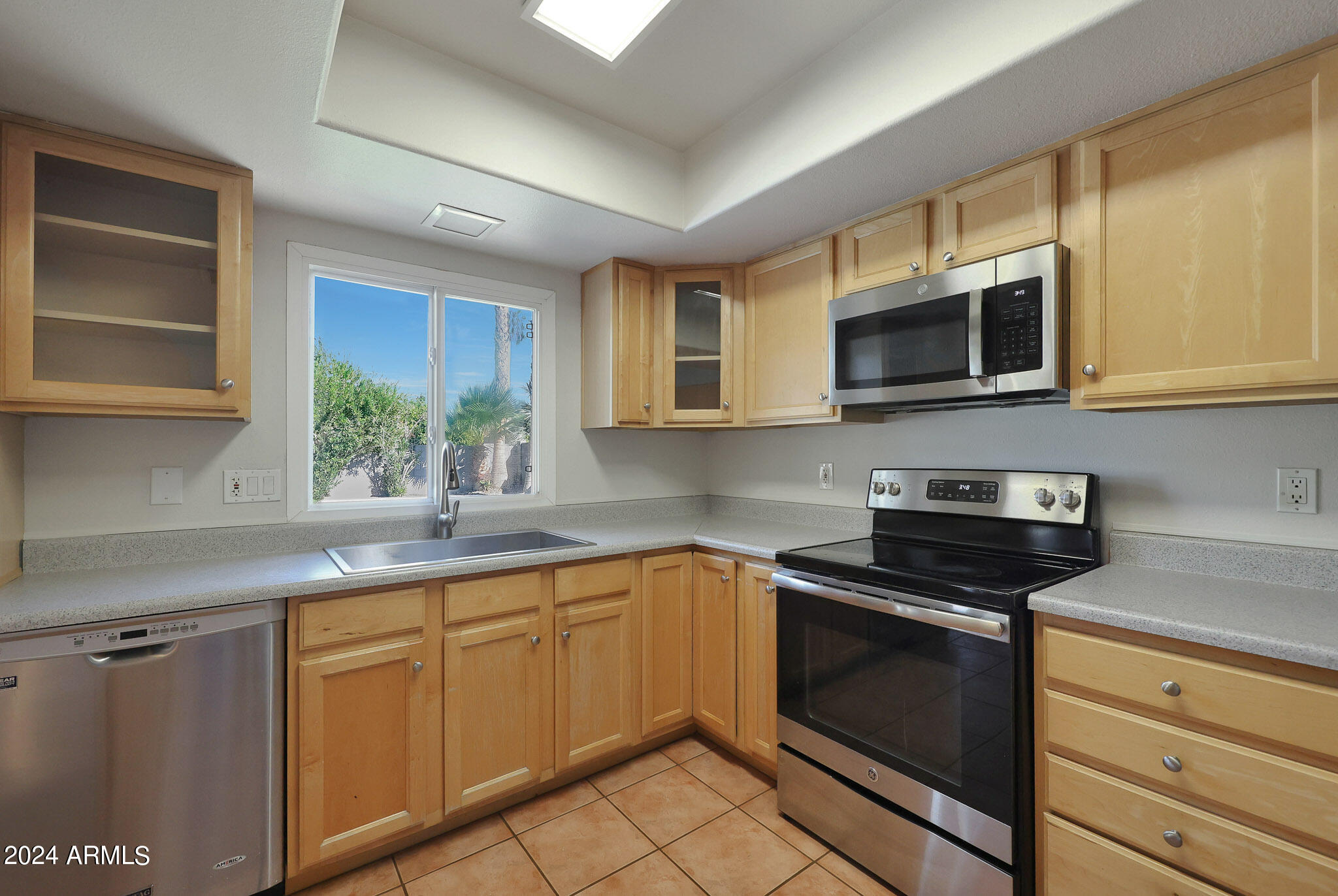 2546 W Jacinto Circle