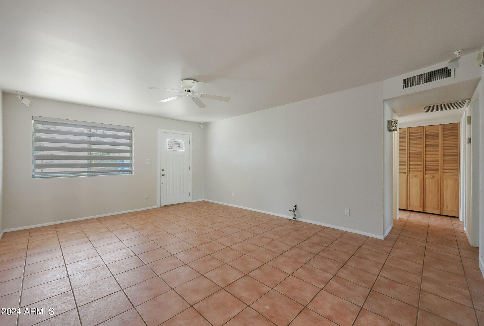 2546 W Jacinto Circle