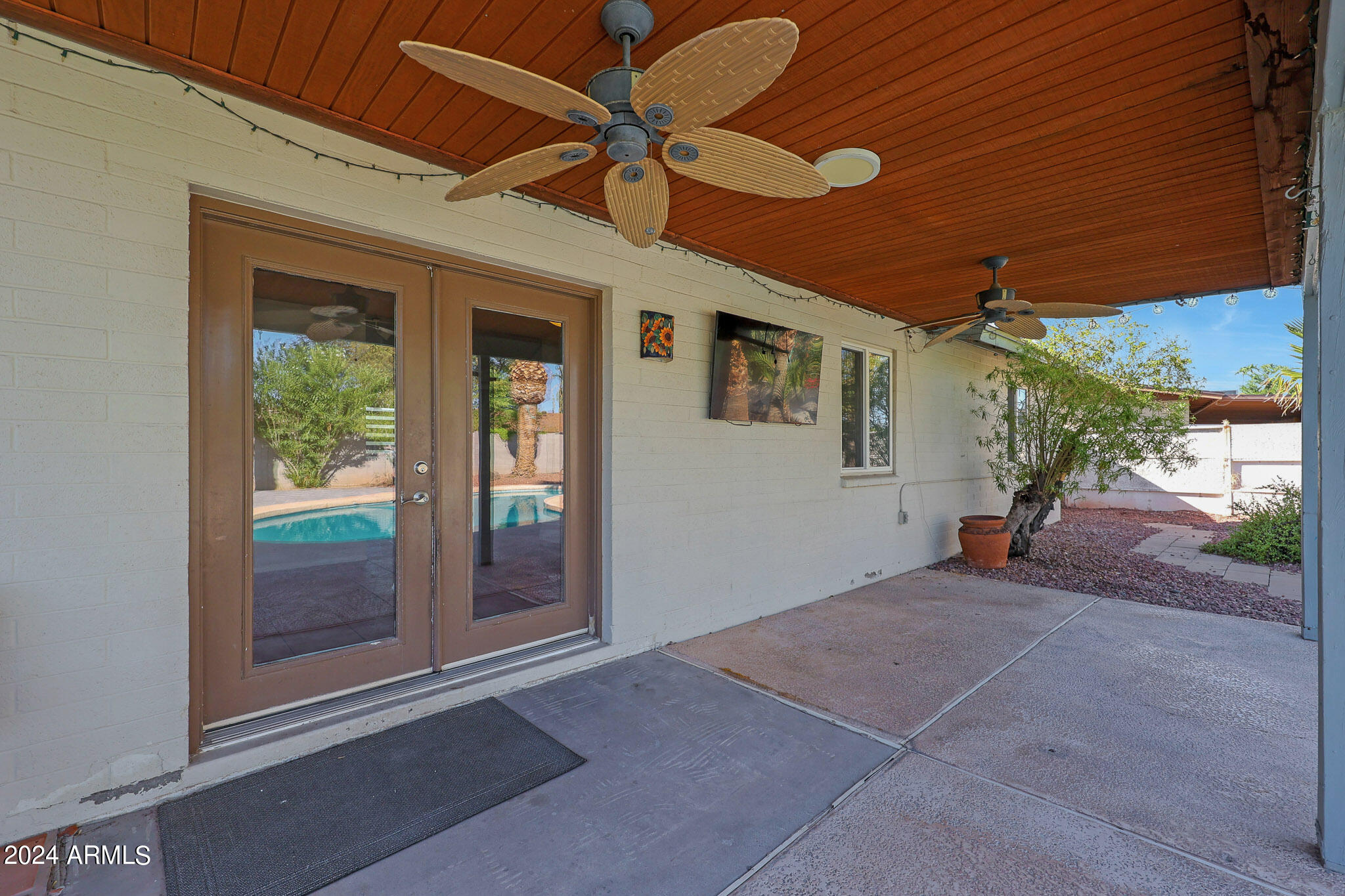 2546 W Jacinto Circle