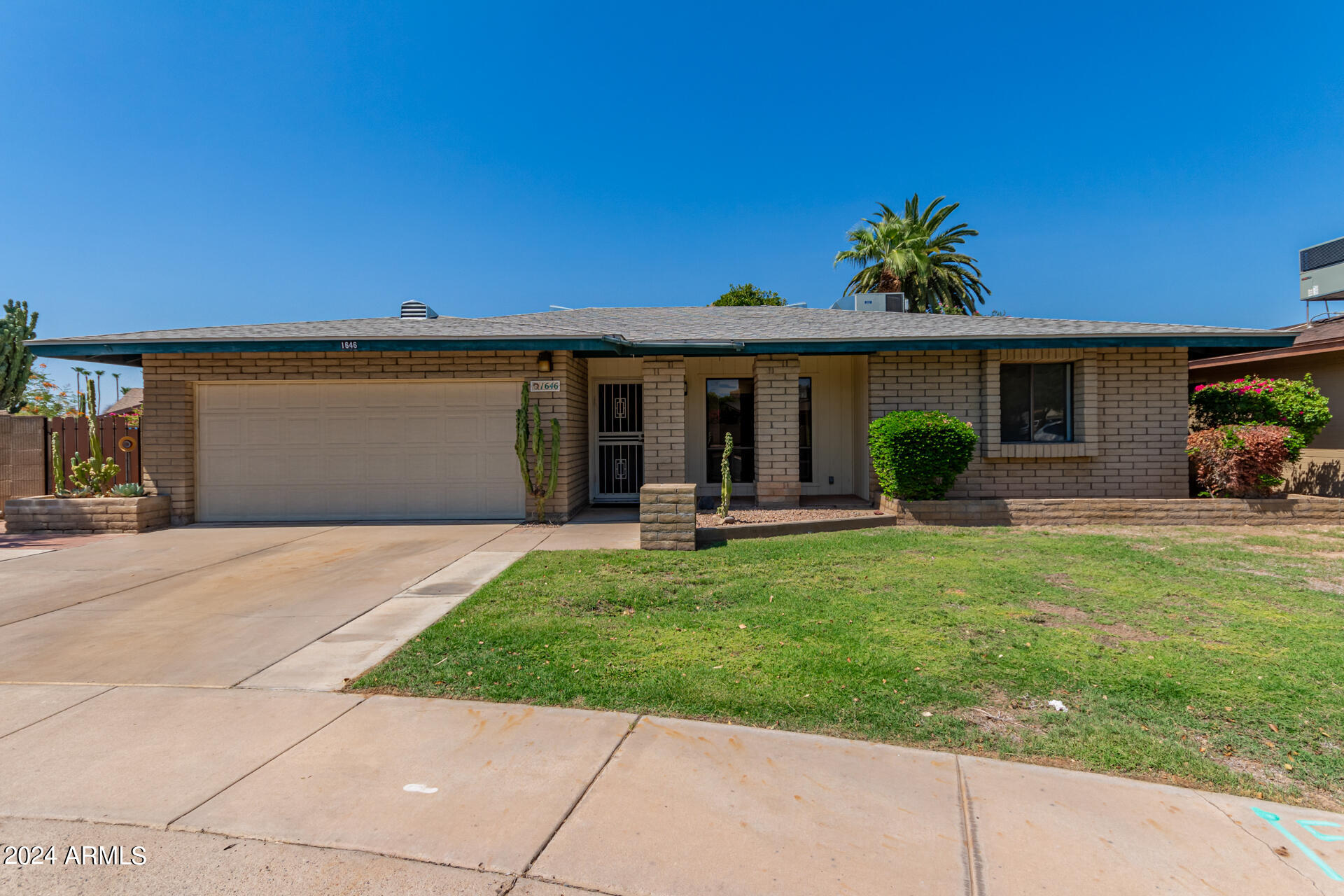 1646 S PECAN Circle