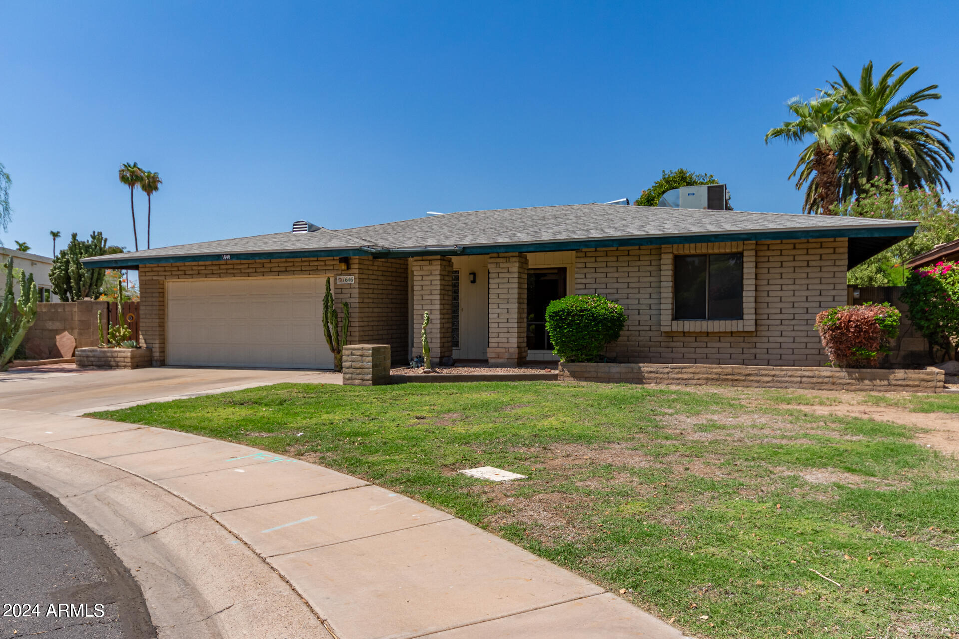 1646 S PECAN Circle