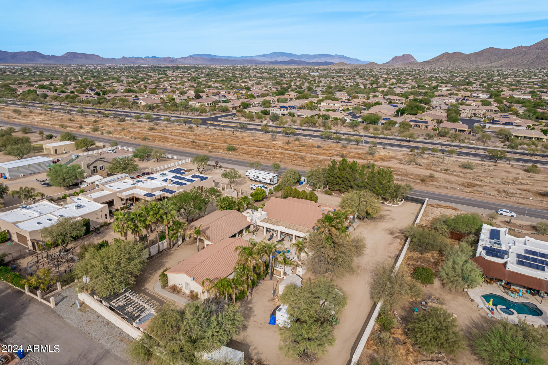 2321 W DESERT HILLS Drive