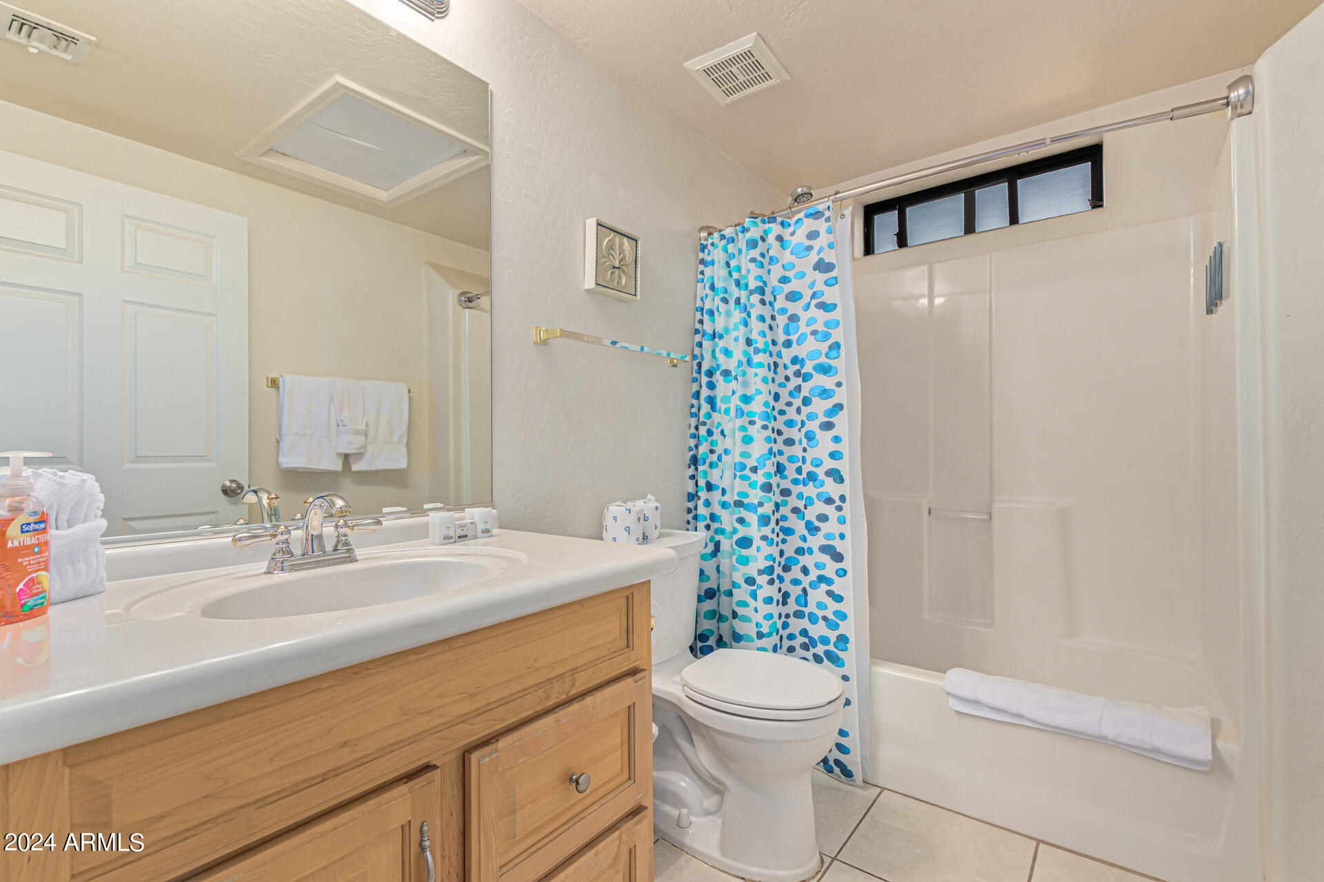 2321 W DESERT HILLS Drive