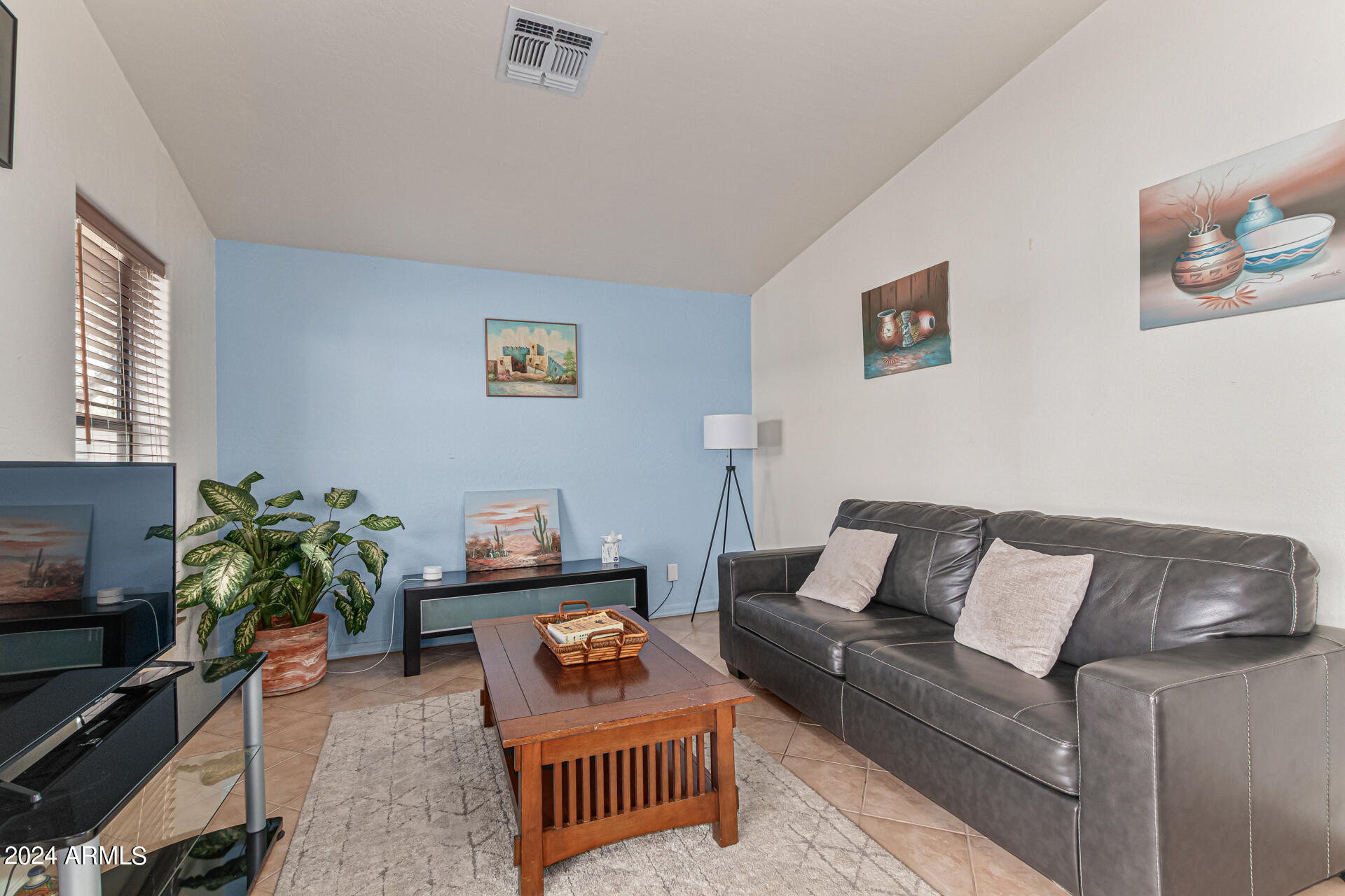 2321 W DESERT HILLS Drive