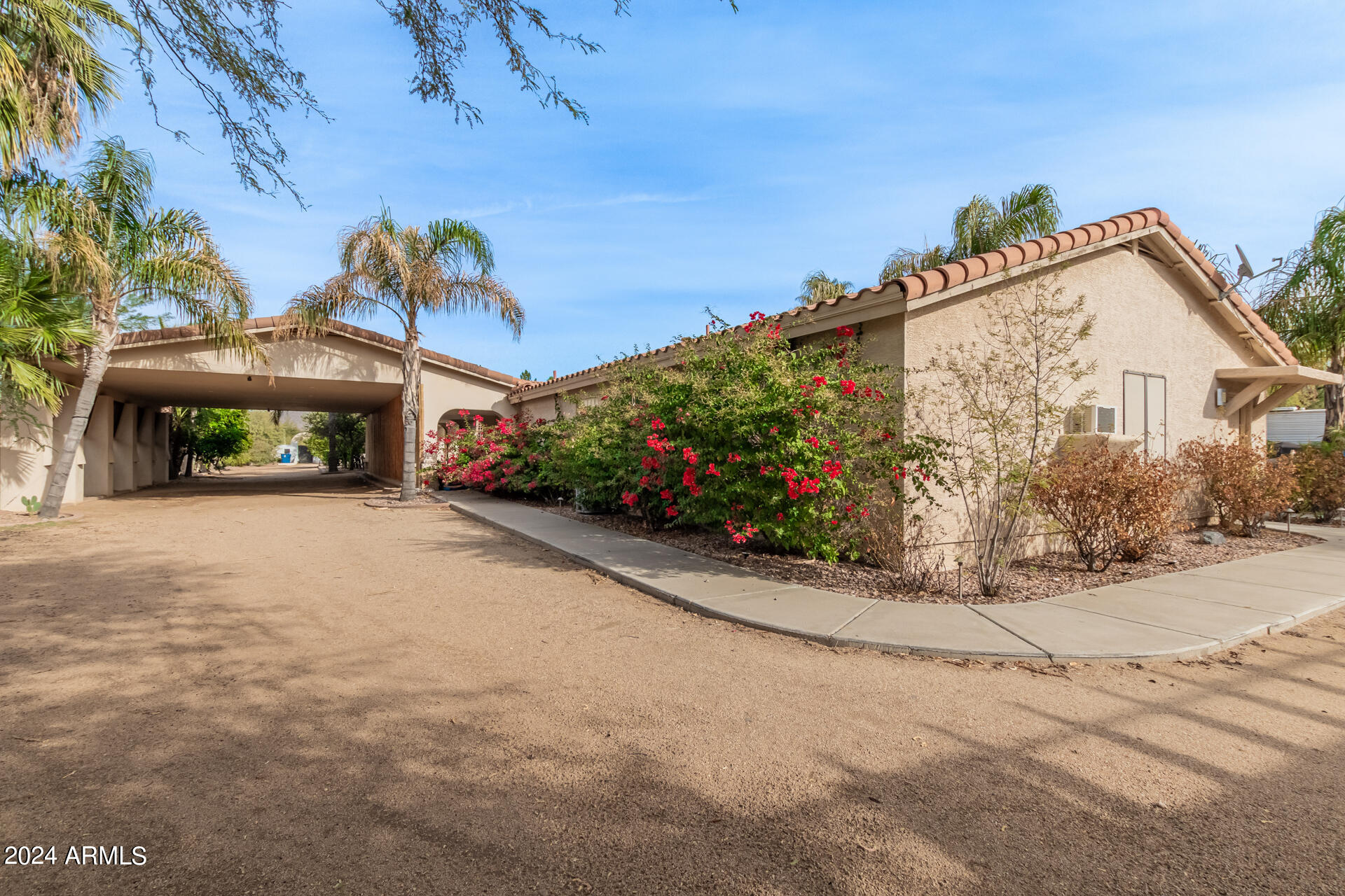 2321 W DESERT HILLS Drive