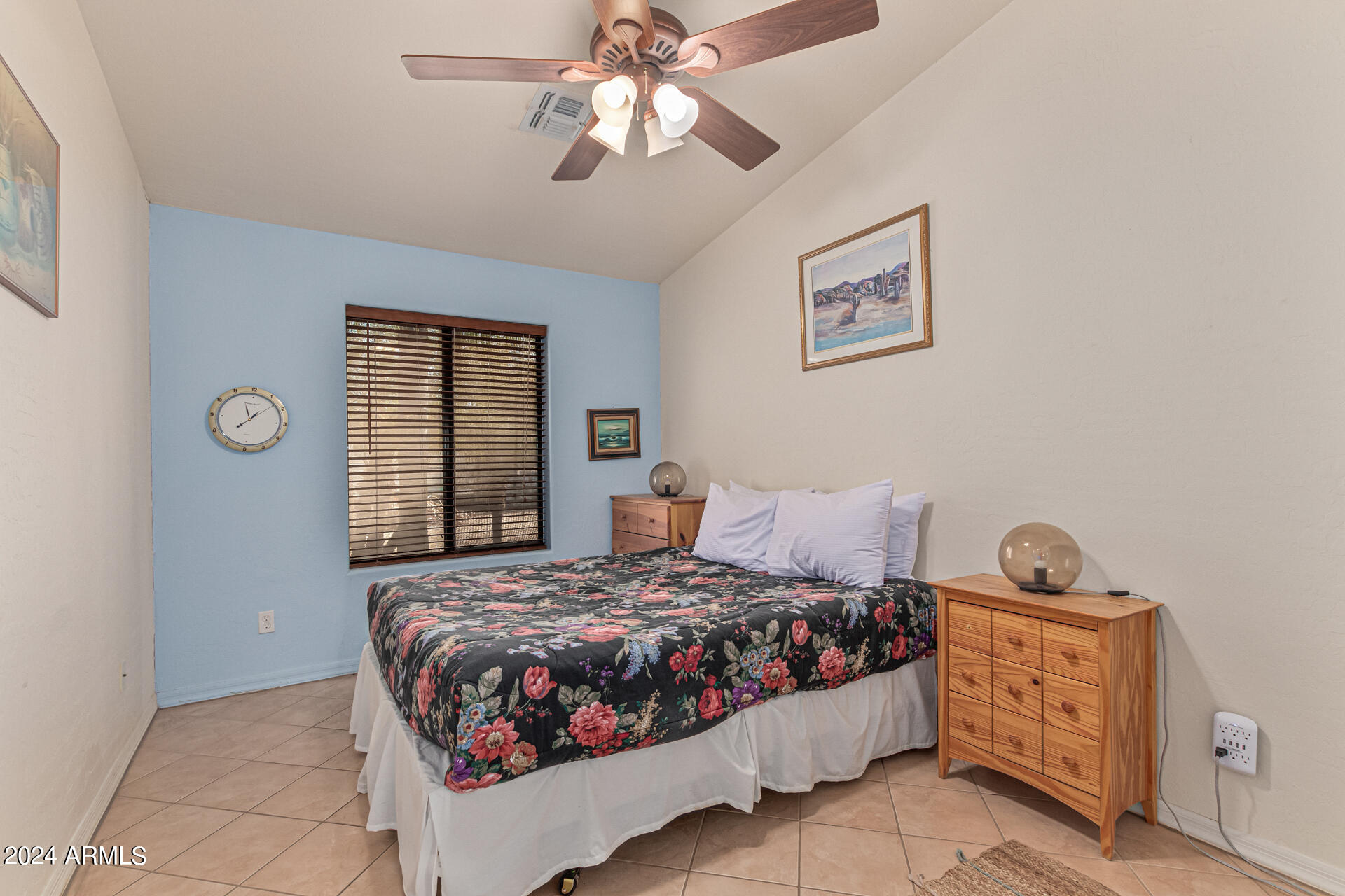 2321 W DESERT HILLS Drive