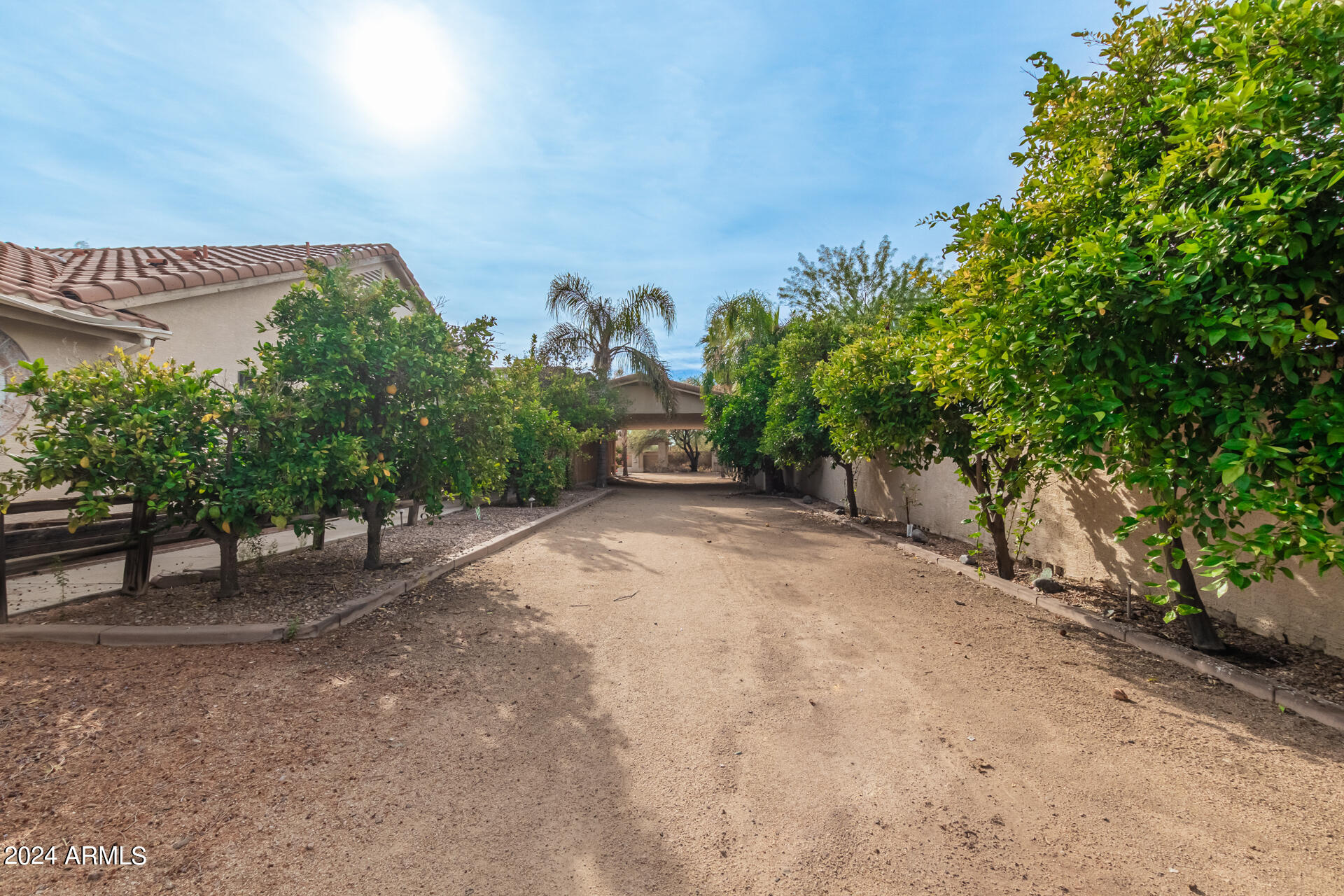 2321 W DESERT HILLS Drive