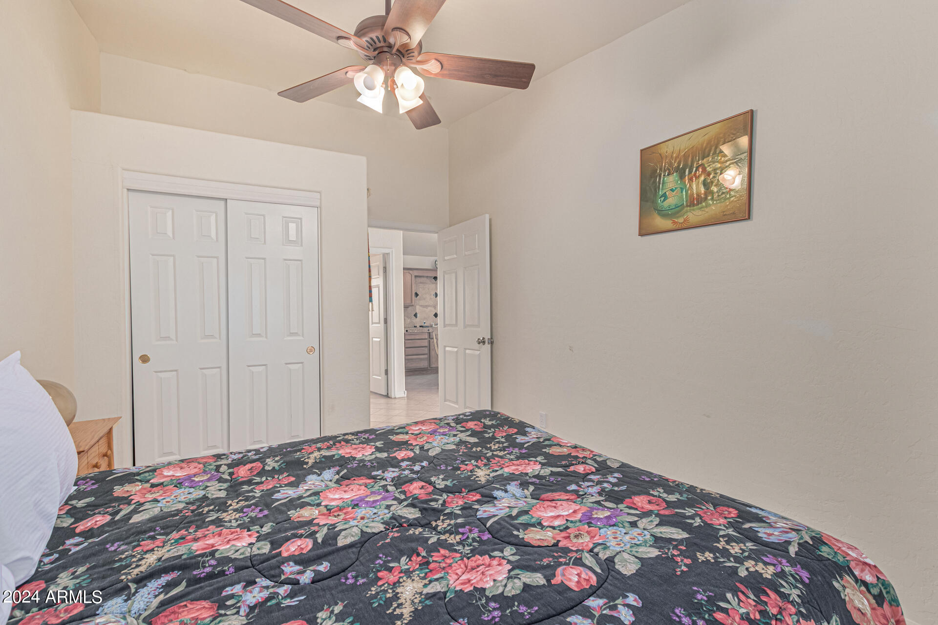 2321 W DESERT HILLS Drive