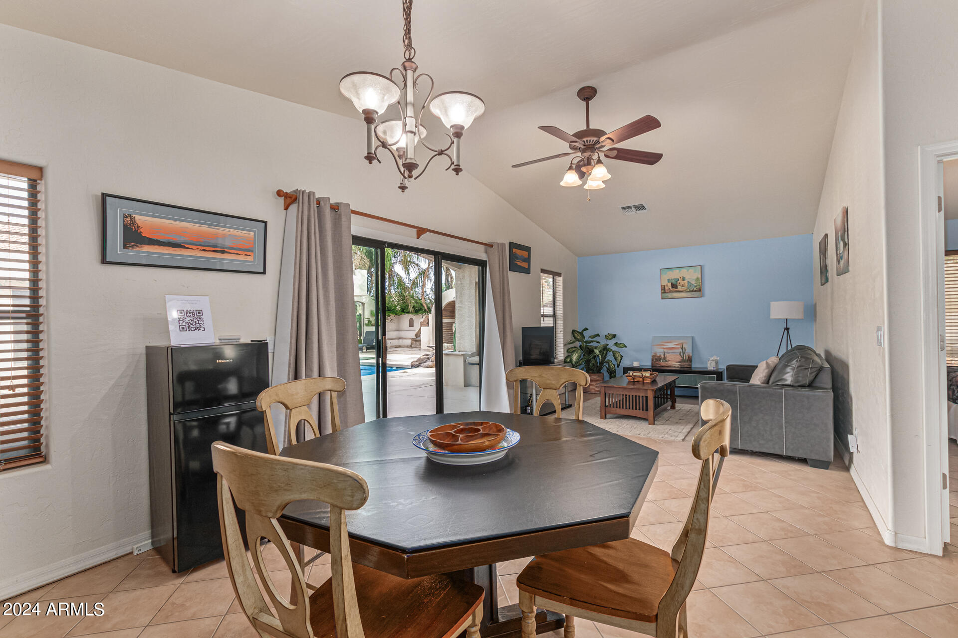 2321 W DESERT HILLS Drive