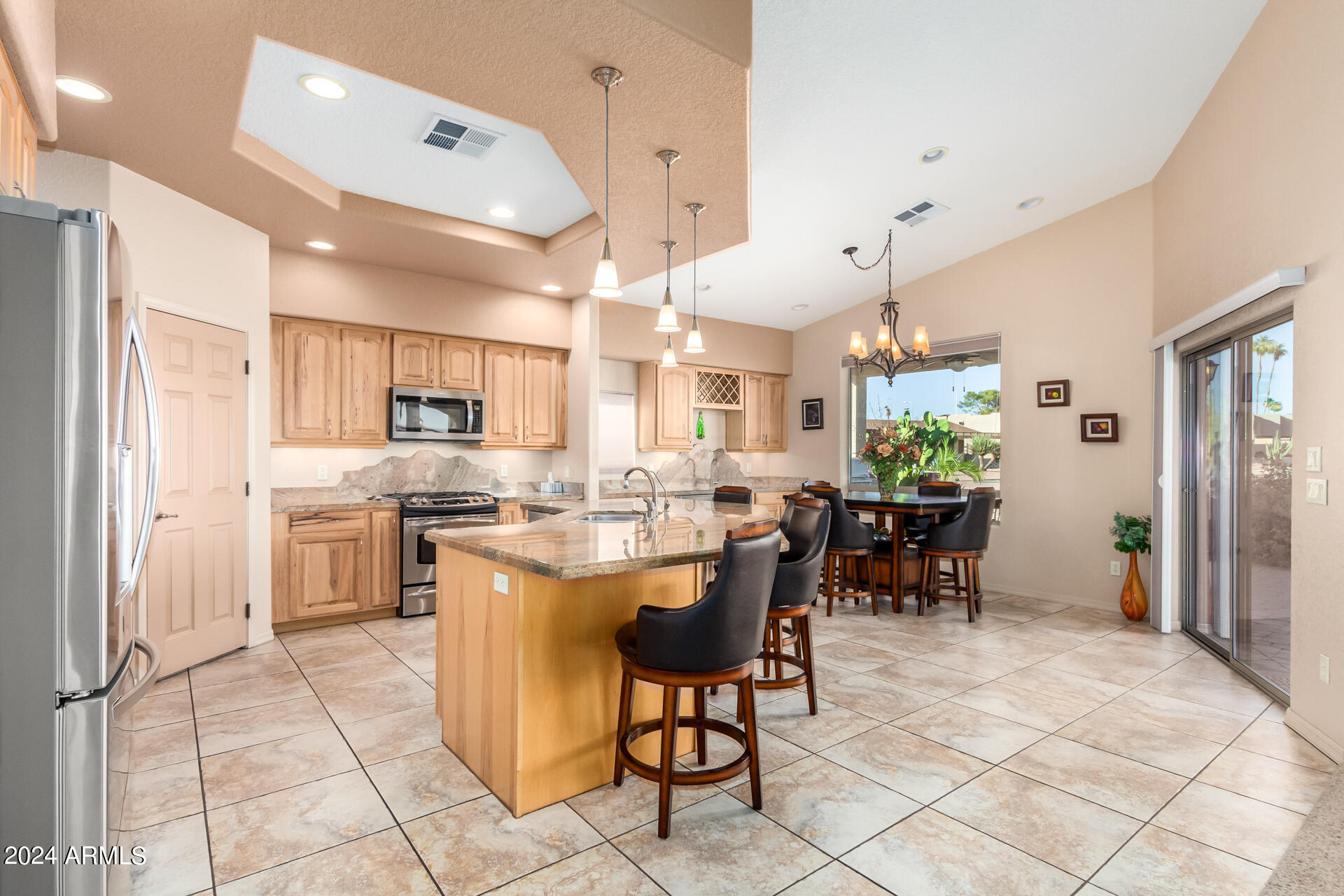 2337 N GAYRIDGE Road