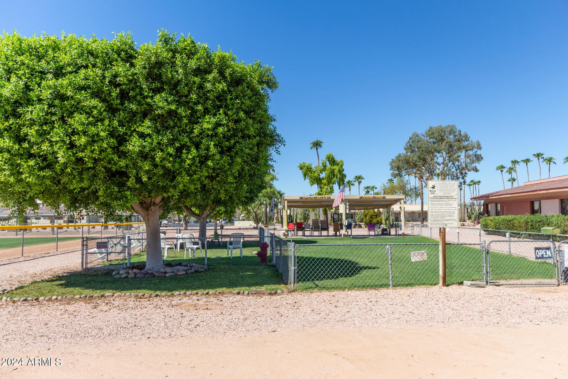 2337 N GAYRIDGE Road