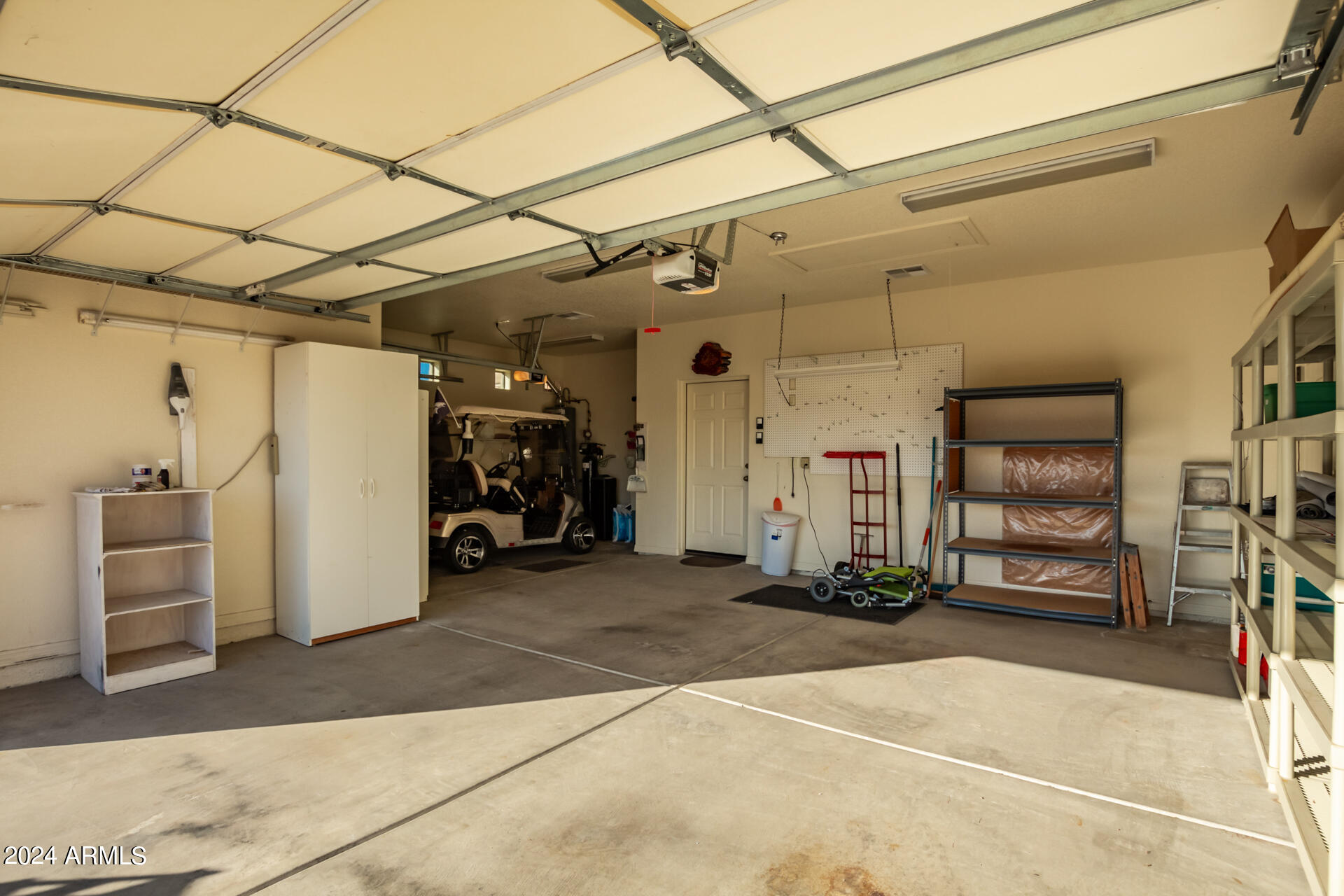 2337 N GAYRIDGE Road