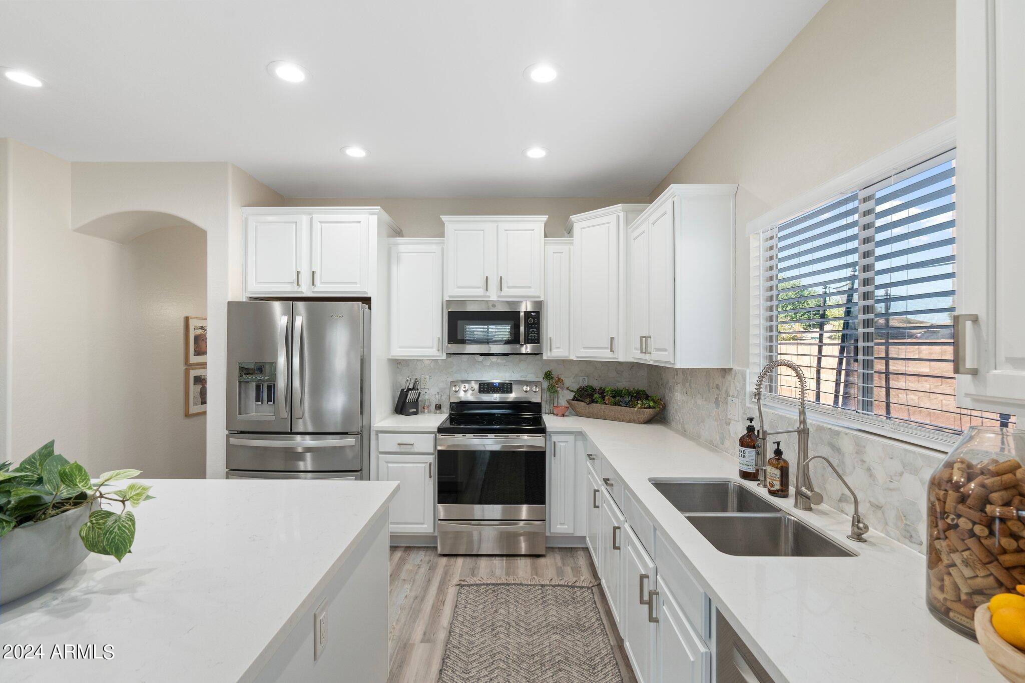 2867 E Courtney Street