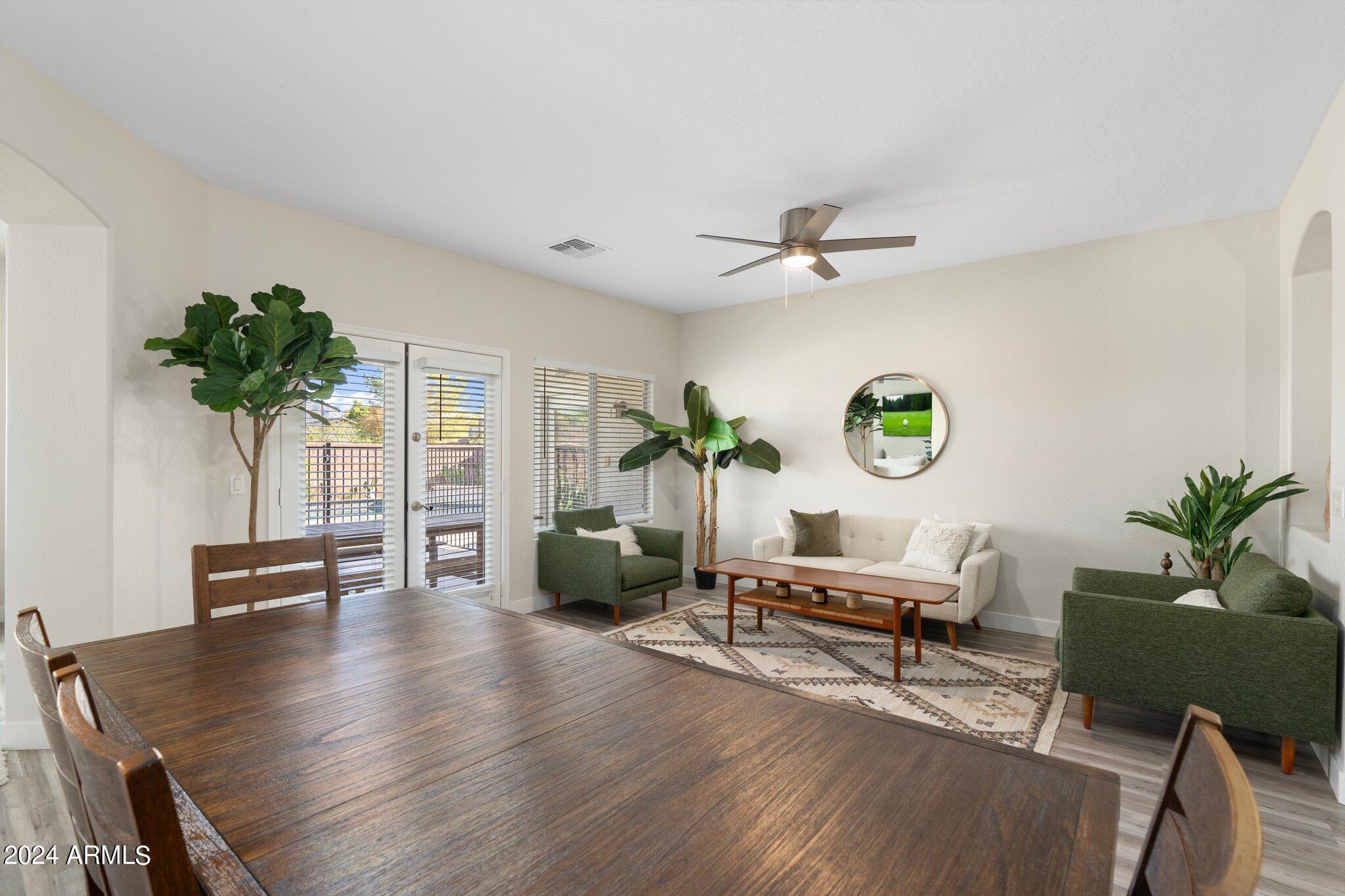 2867 E Courtney Street