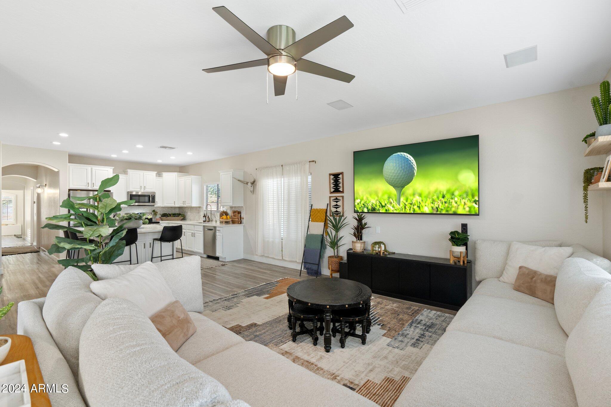 2867 E Courtney Street