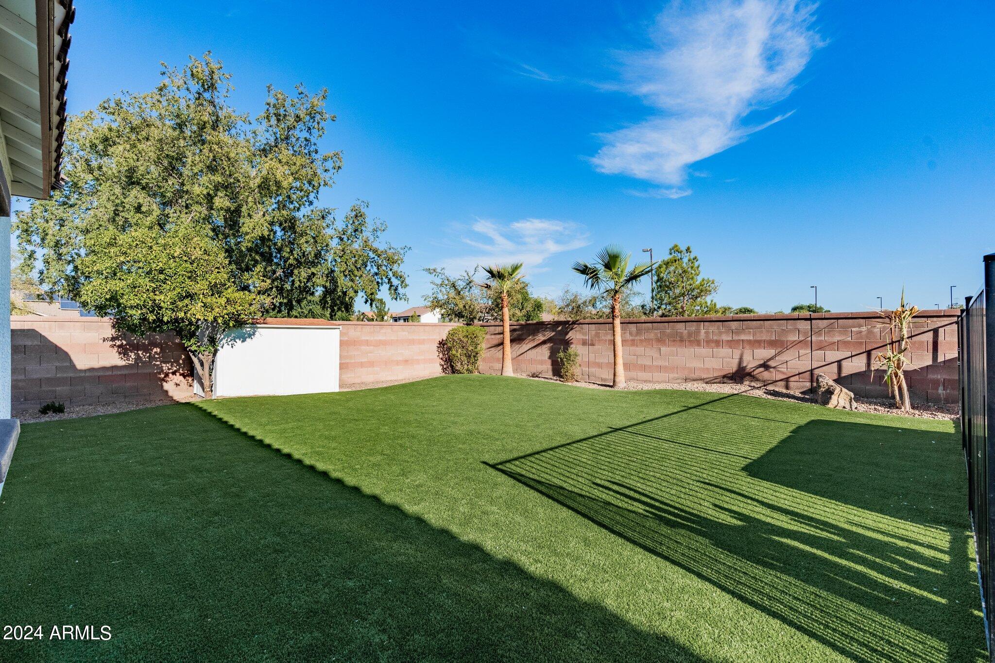 2867 E Courtney Street