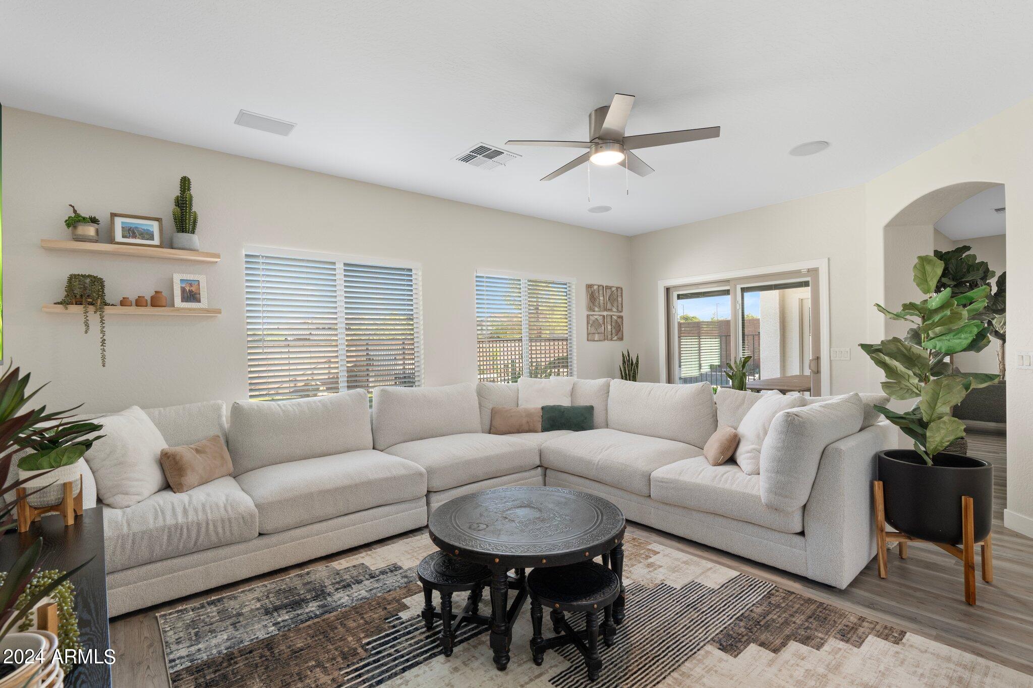 2867 E Courtney Street