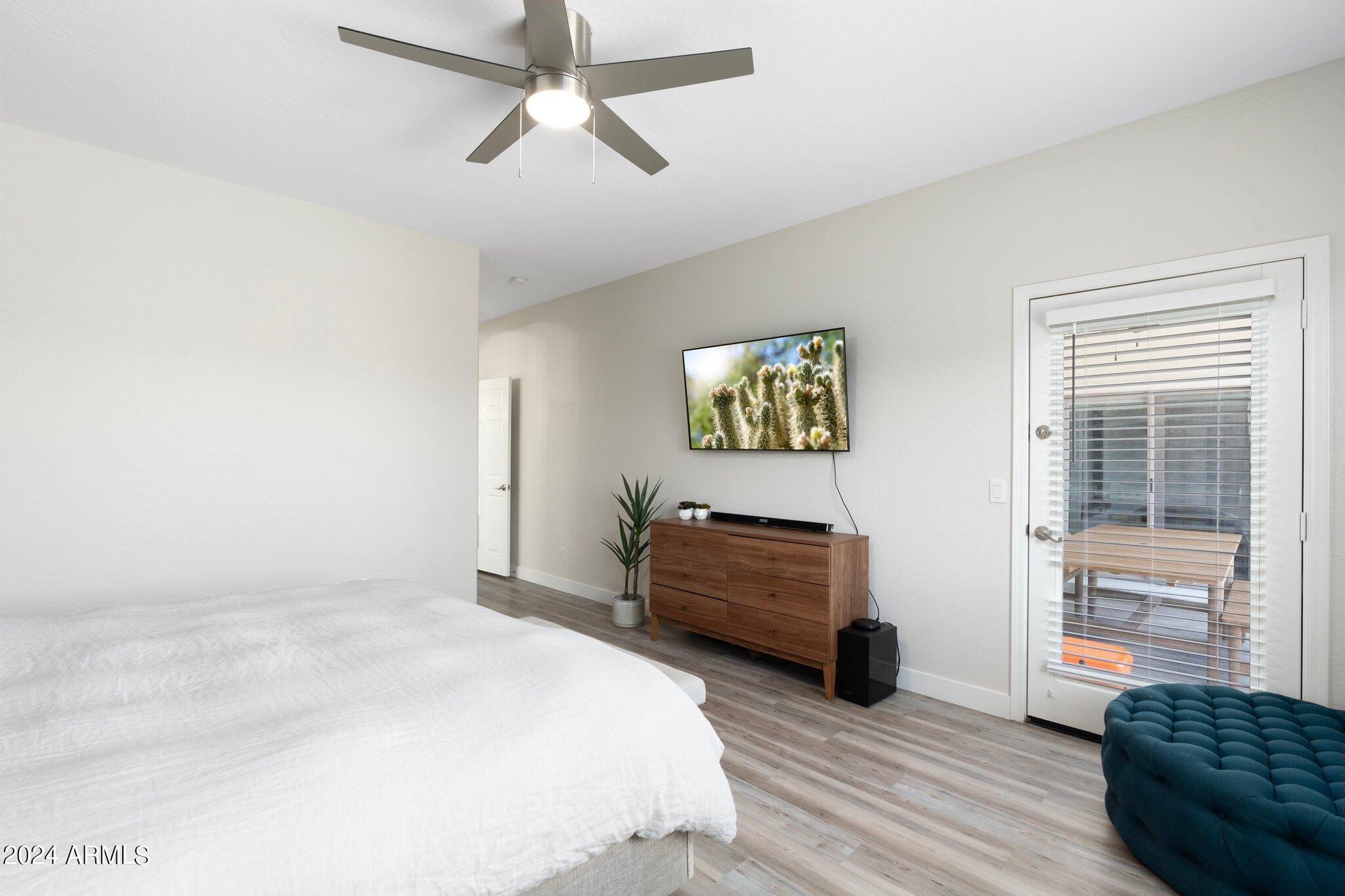 2867 E Courtney Street