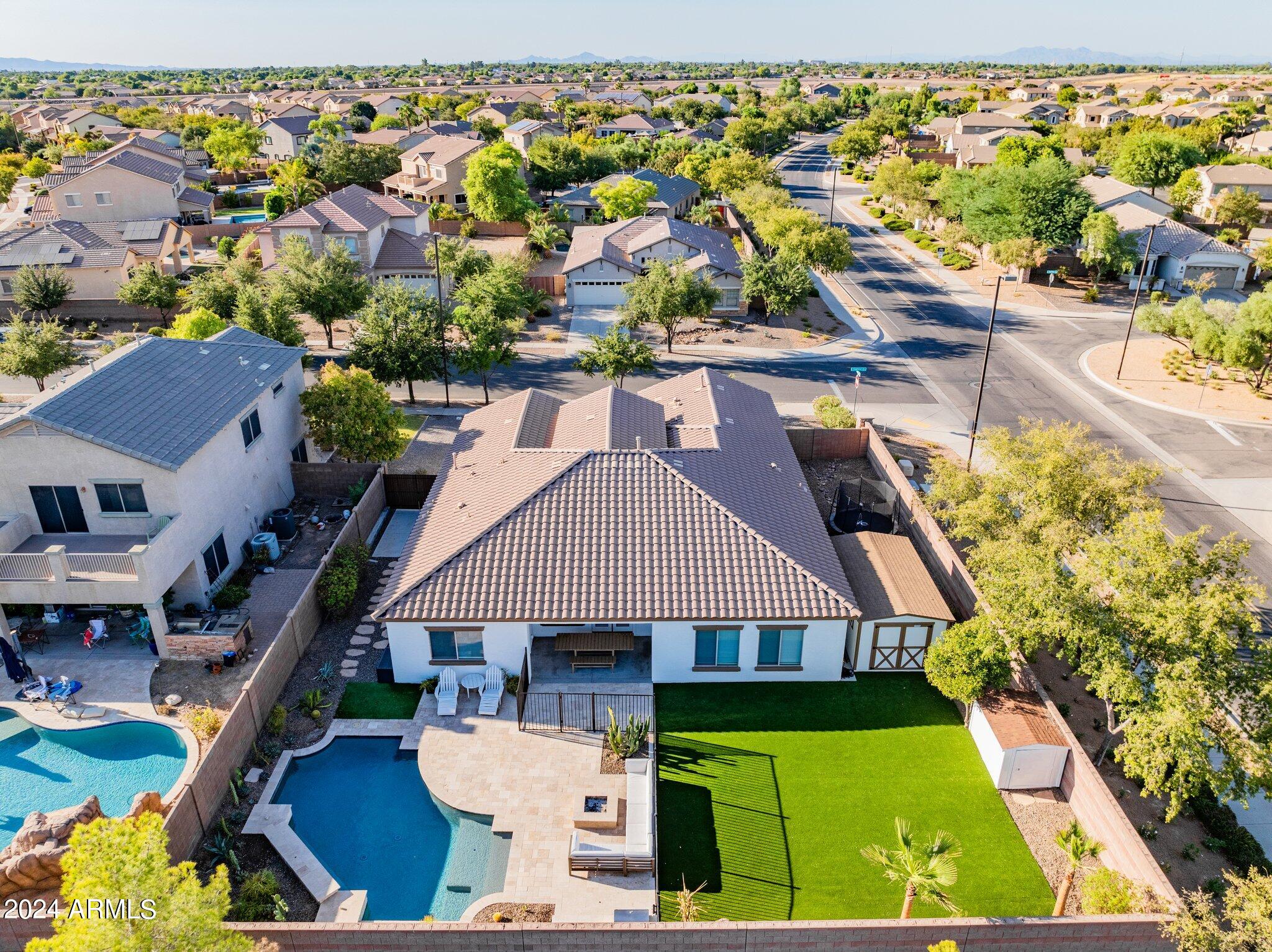 2867 E Courtney Street