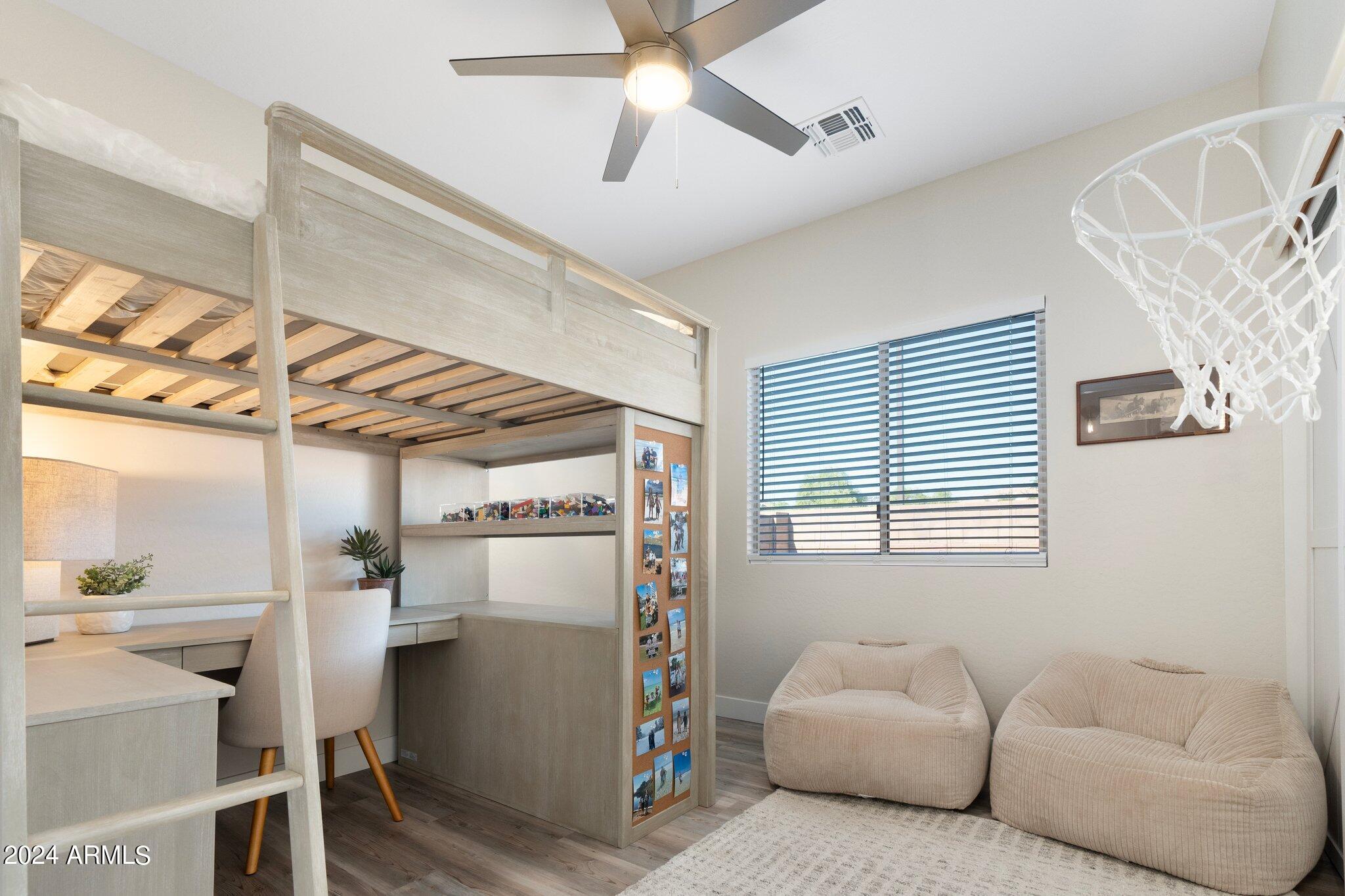 2867 E Courtney Street