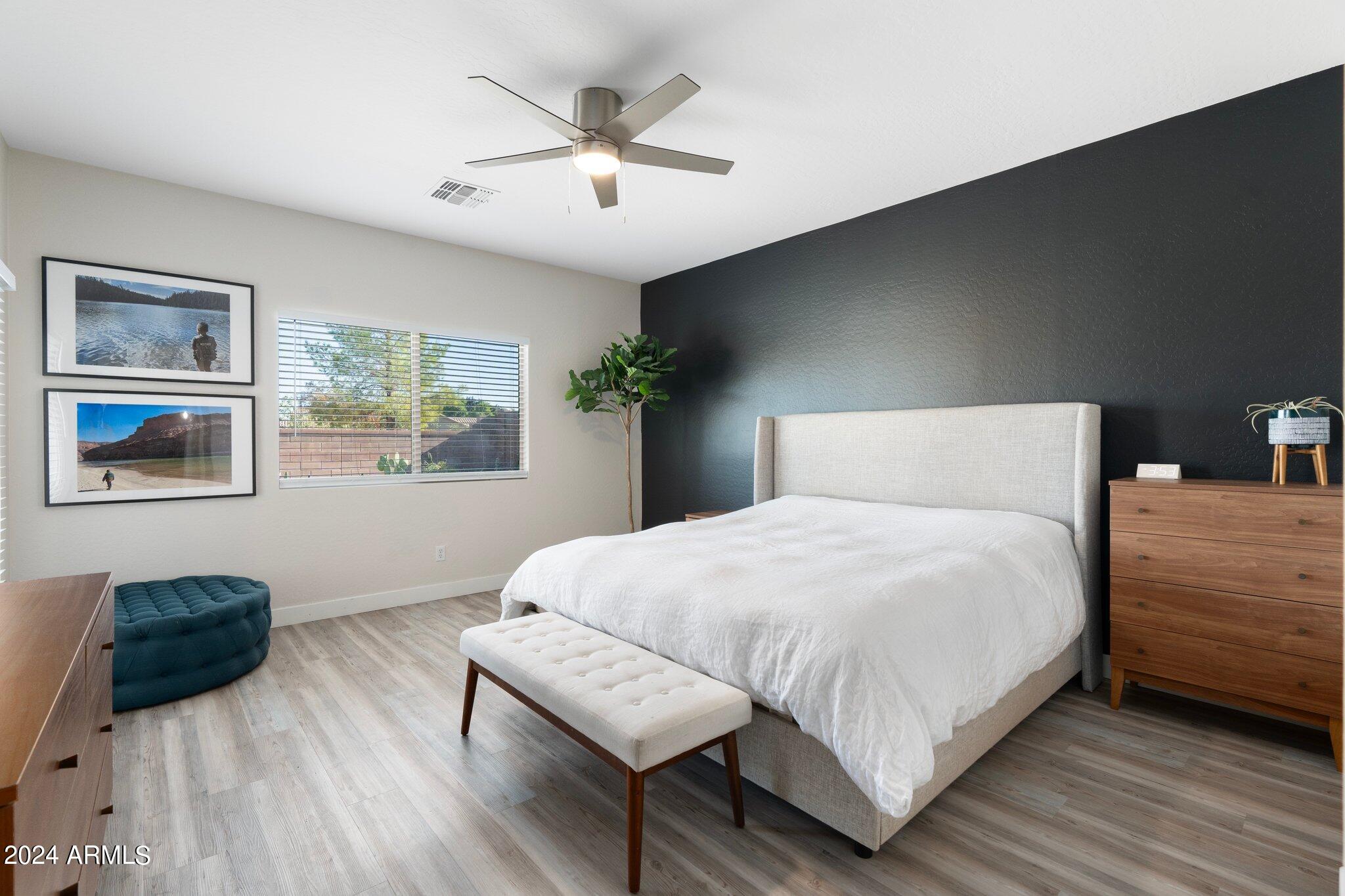 2867 E Courtney Street