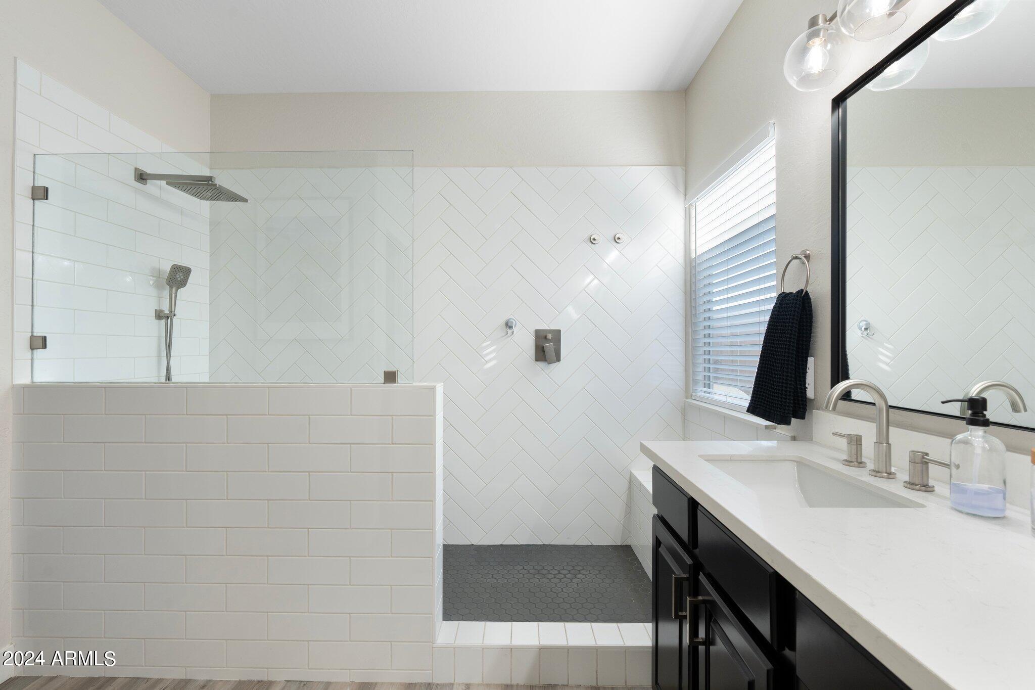 2867 E Courtney Street