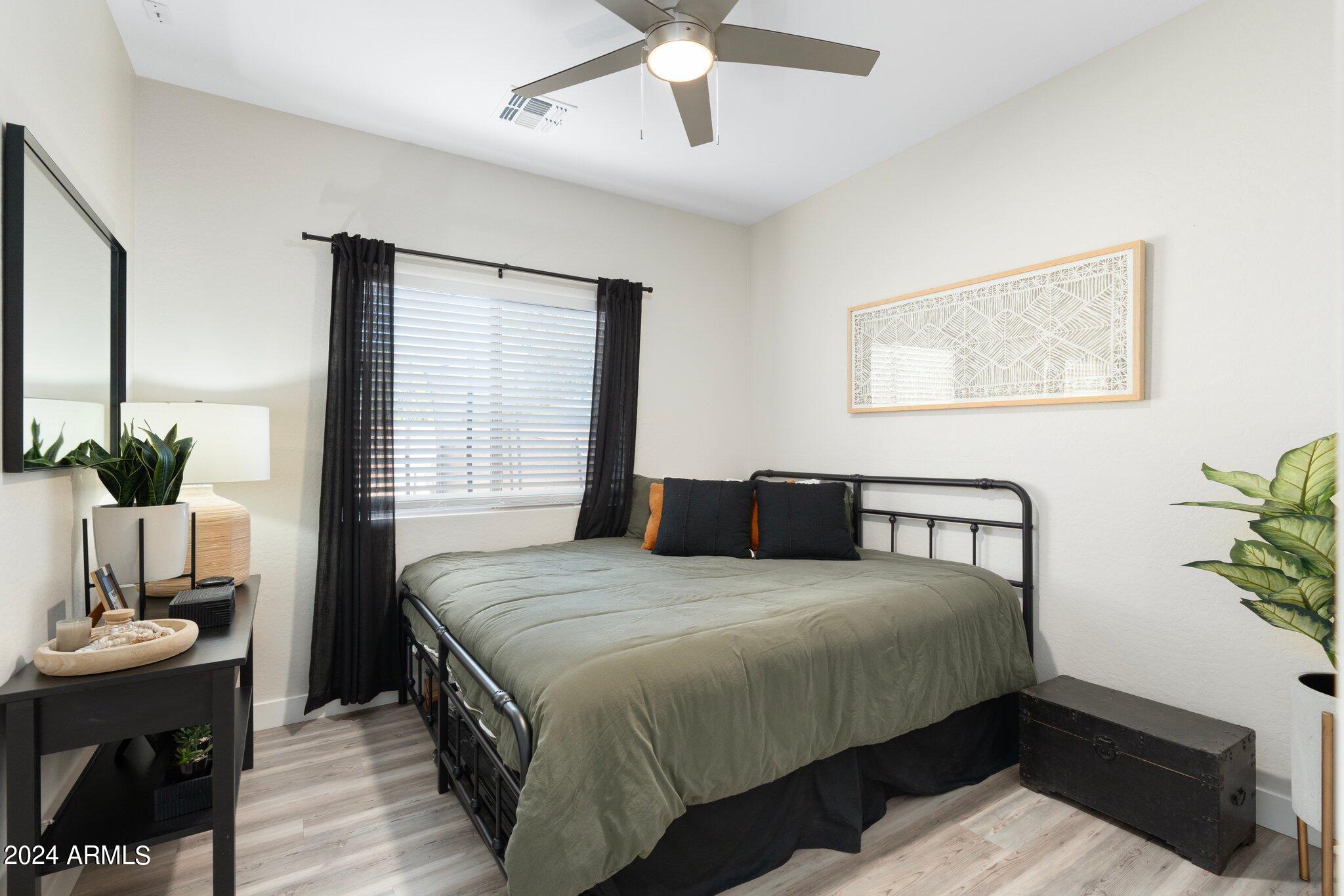 2867 E Courtney Street