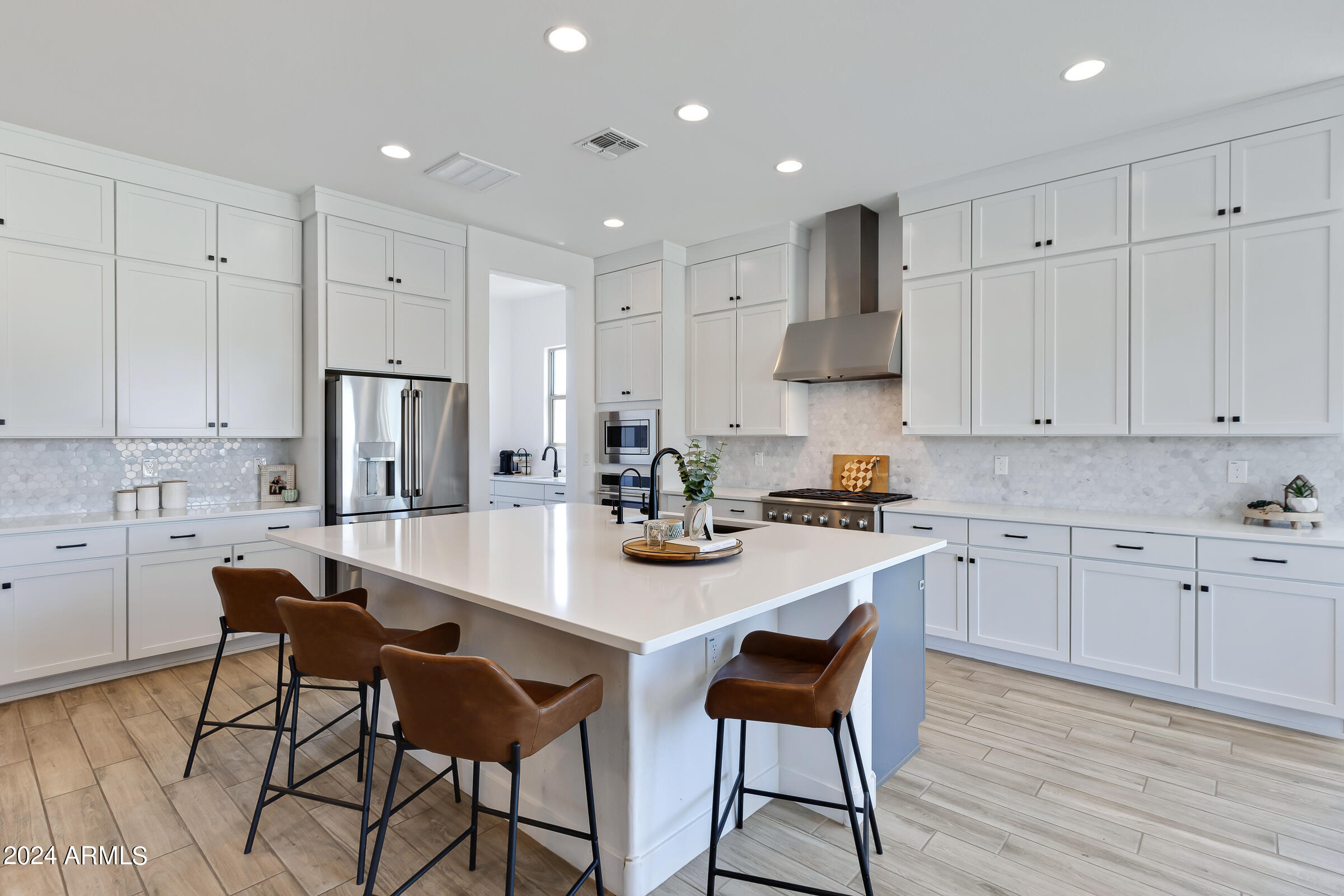 40548 N BARRED Place