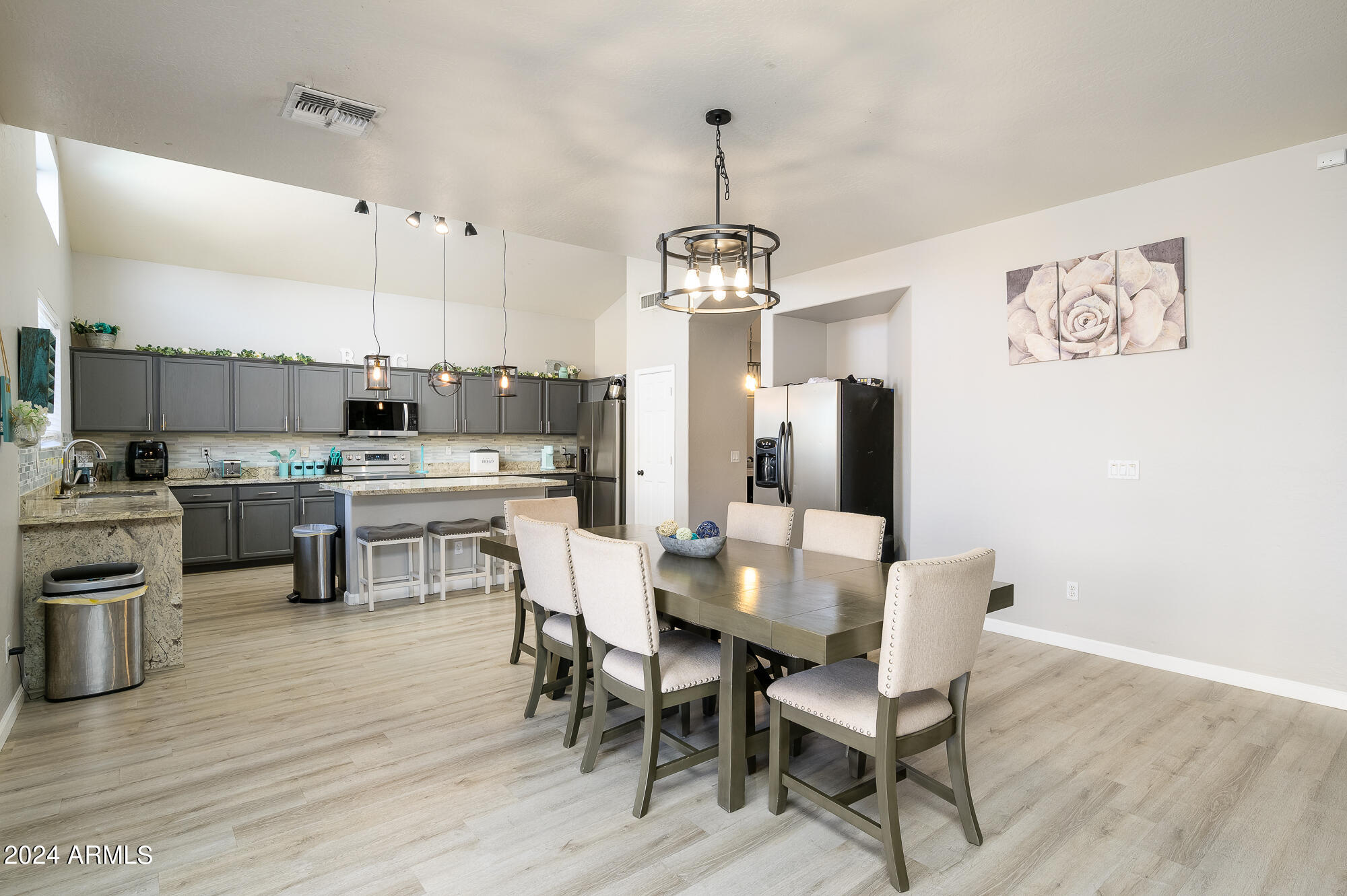 8308 W FOREST GROVE Avenue