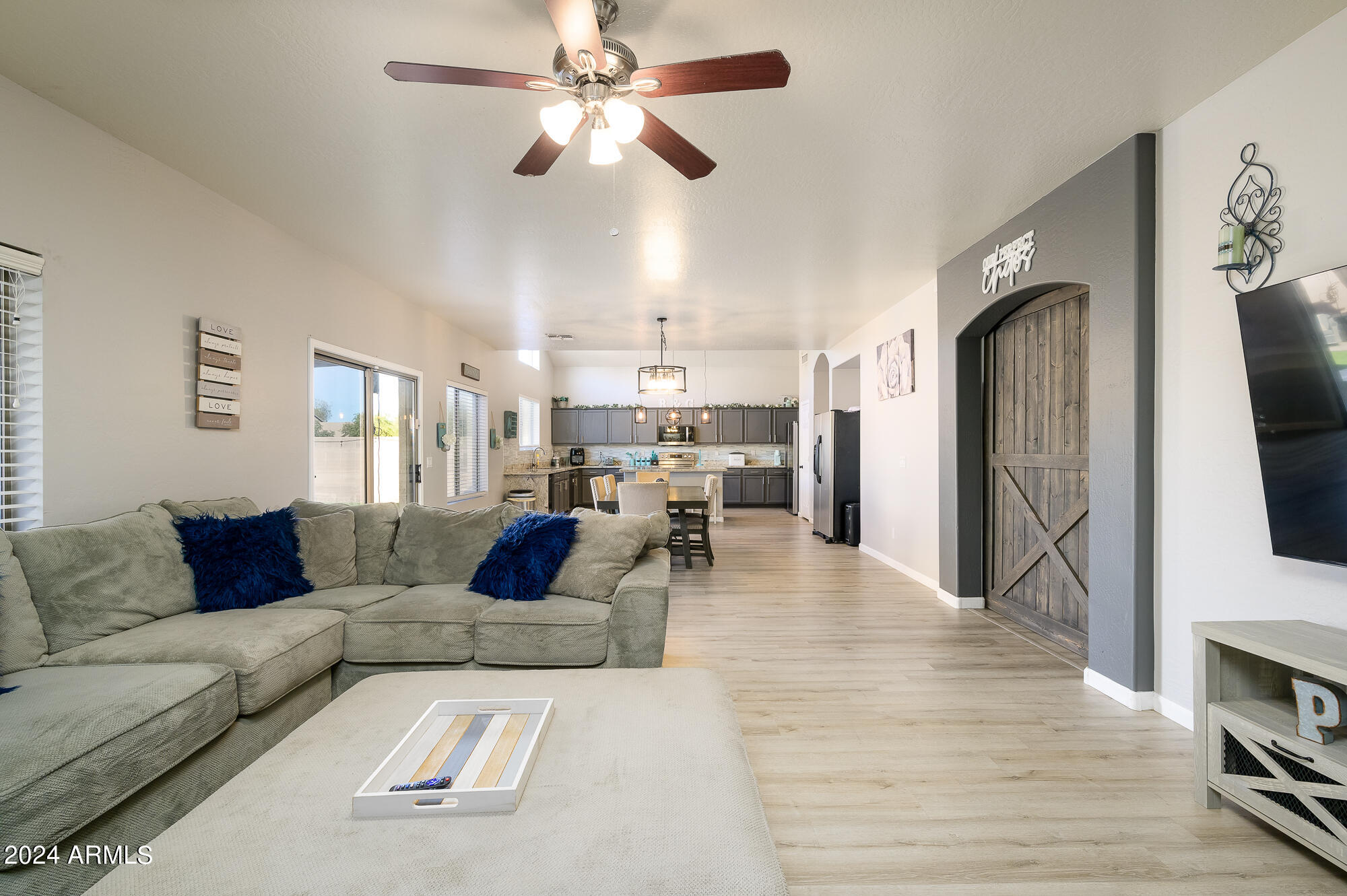 8308 W FOREST GROVE Avenue