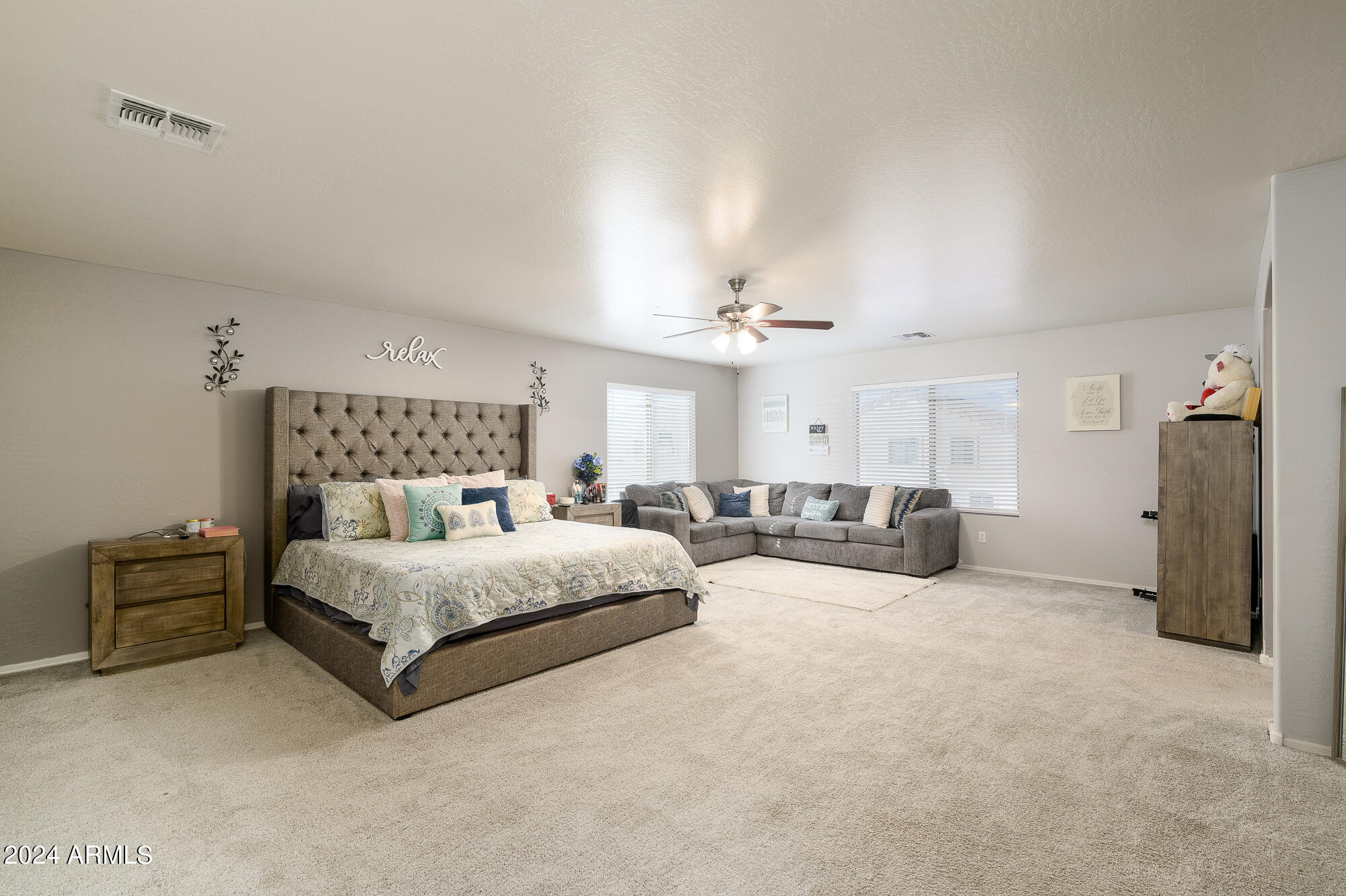 8308 W FOREST GROVE Avenue