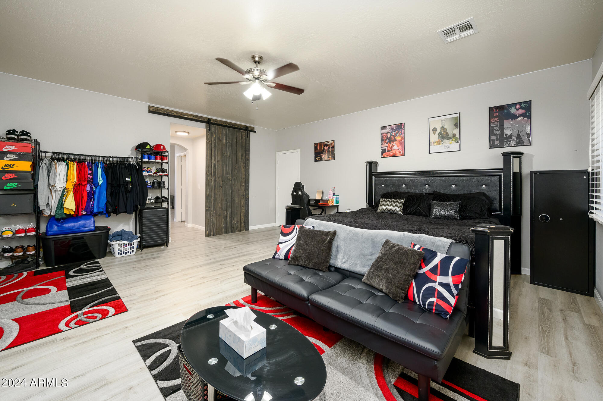 8308 W FOREST GROVE Avenue