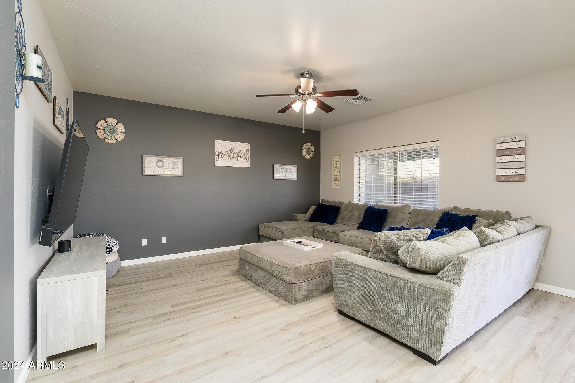 8308 W FOREST GROVE Avenue