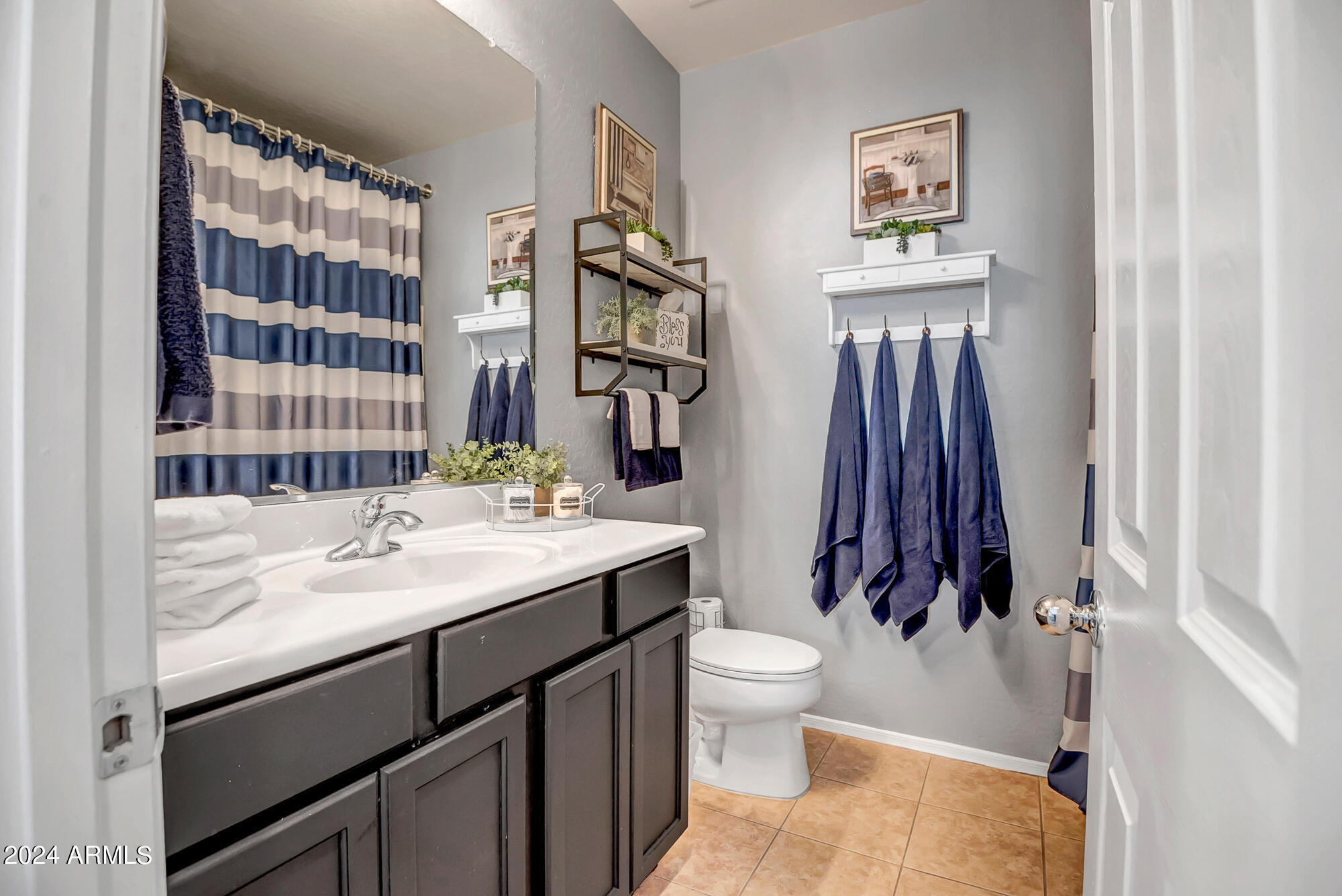 42424 N GAVILAN PEAK Parkway 36102