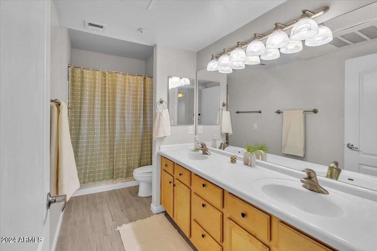 1081 W 1ST Street # 17