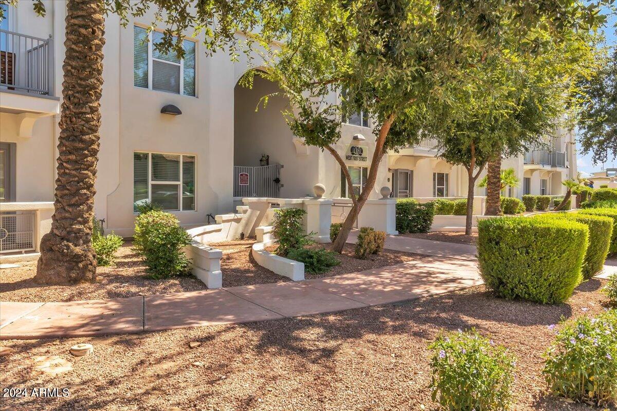 1081 W 1ST Street # 17