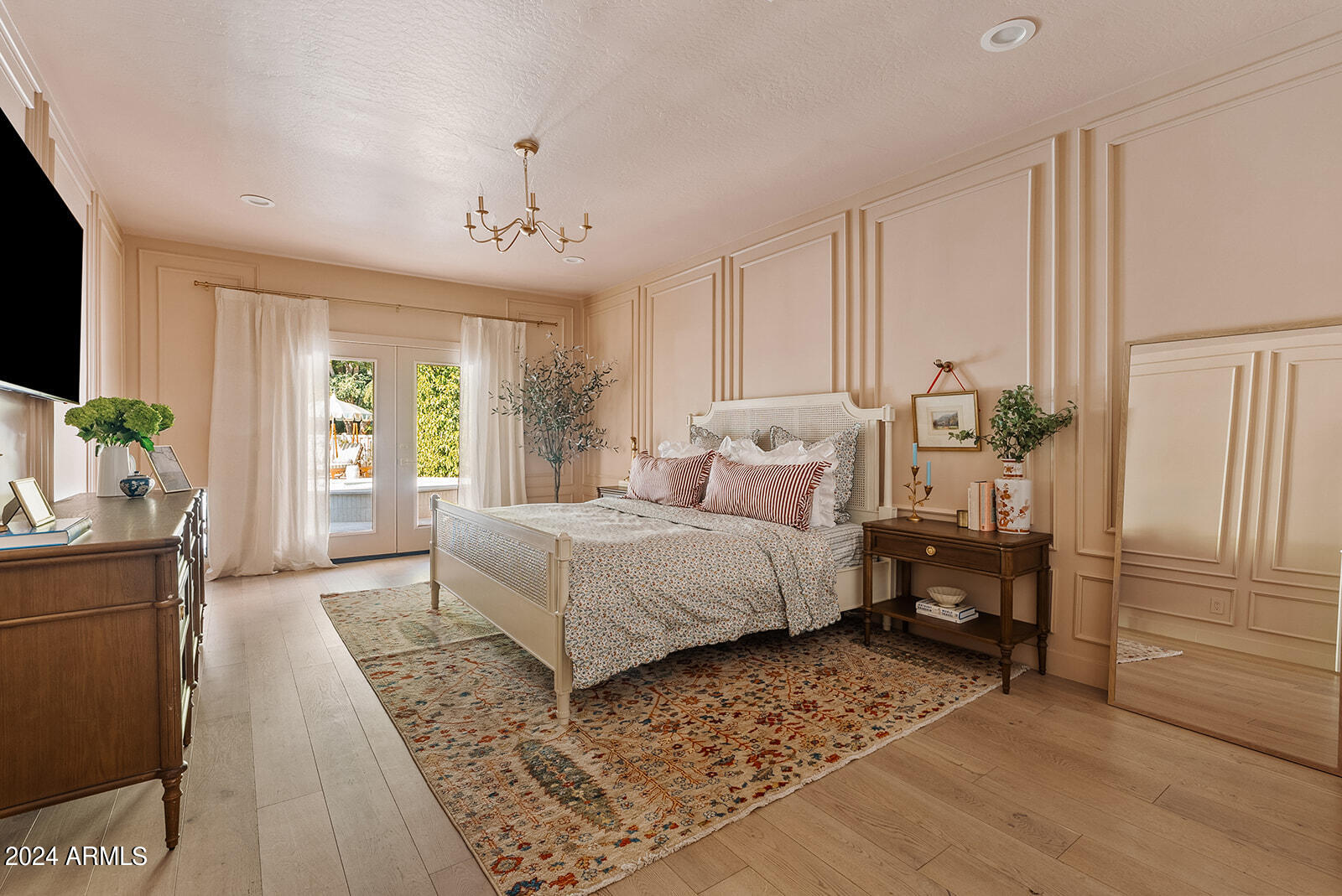 2664 E VIRGINIA Street