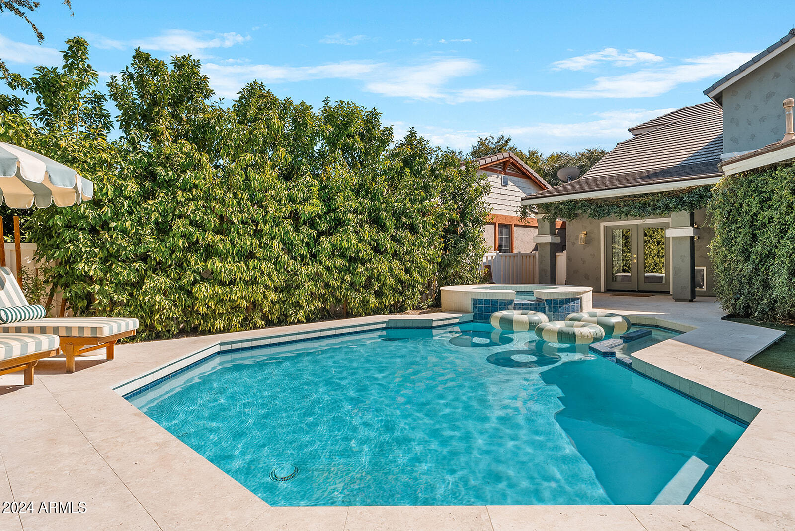 2664 E VIRGINIA Street