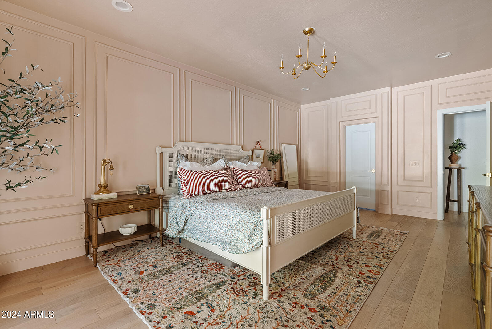 2664 E VIRGINIA Street