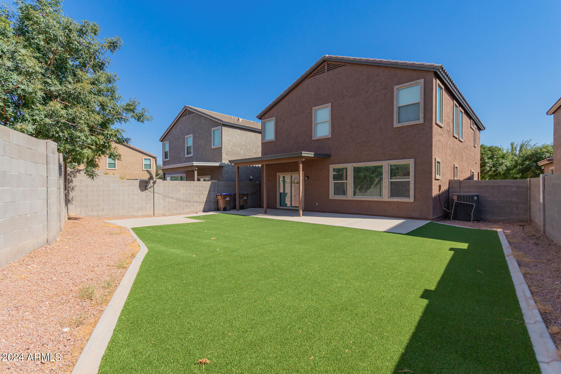 1304 E TAYLOR Trail