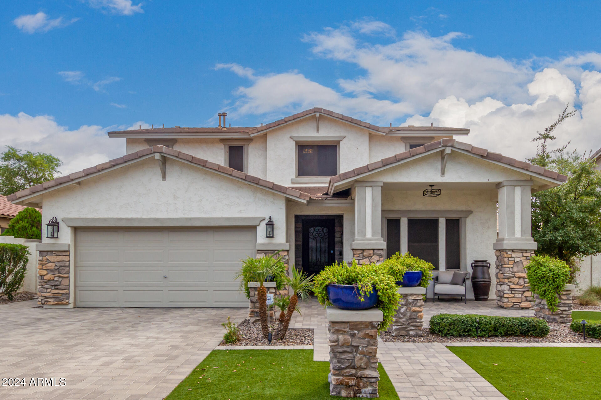 1253 E Apricot Lane